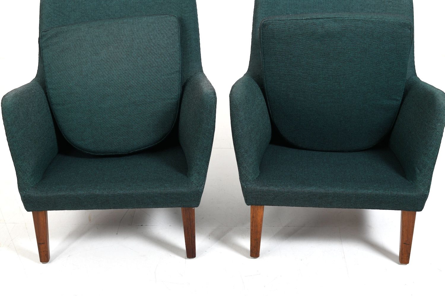 photo for sale Rare Pair Of Av 53 Easychairs By Arne Vodder 1953