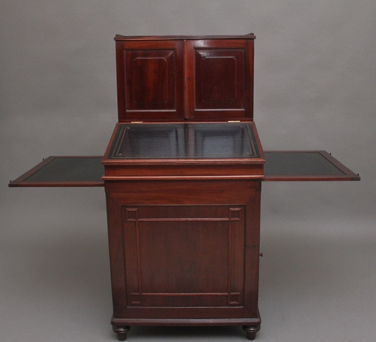 Anglo Indian Teak Davenport, 1960s