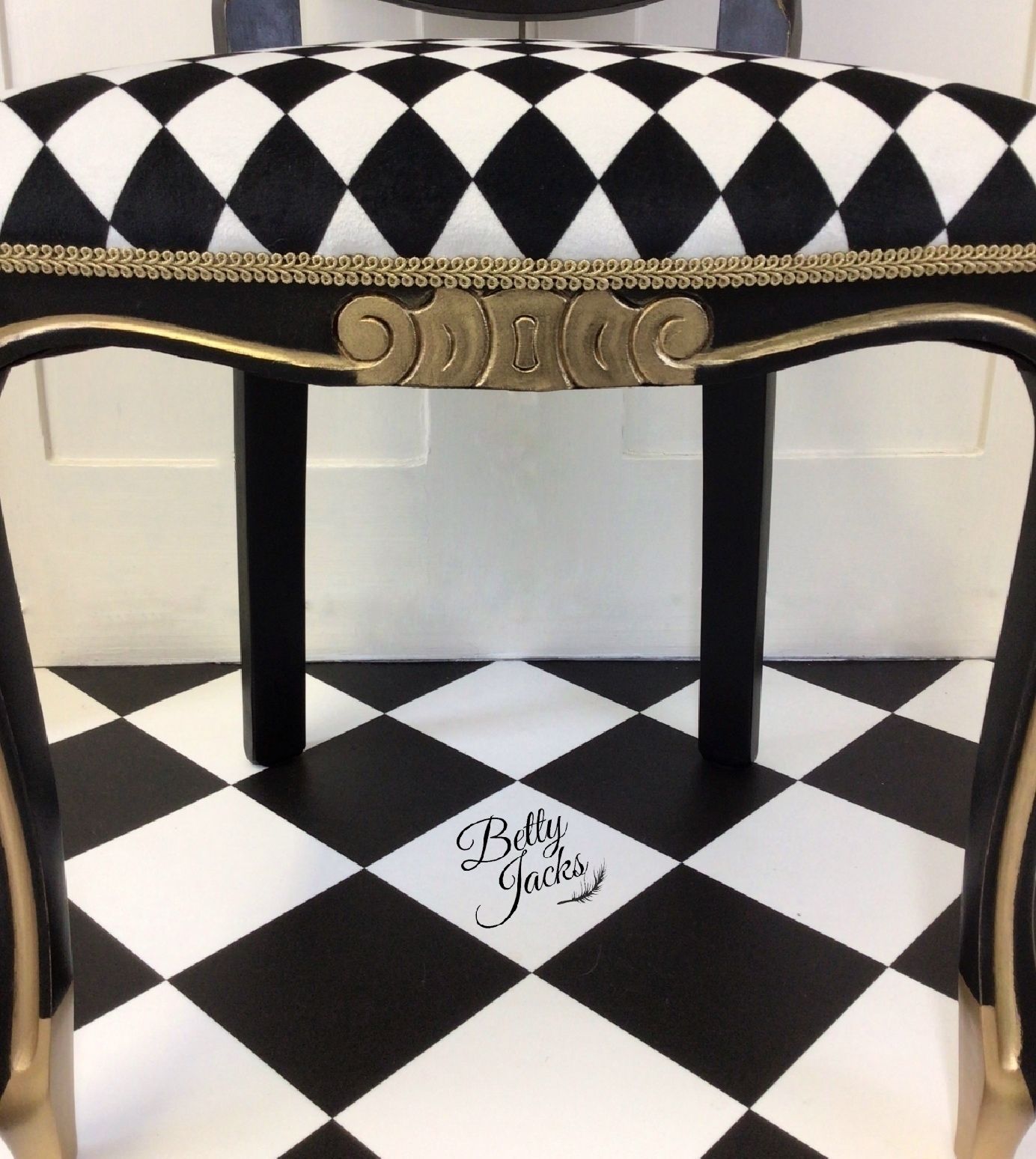 Alice In Wonderland Occasional Louis Chair photo Furniture