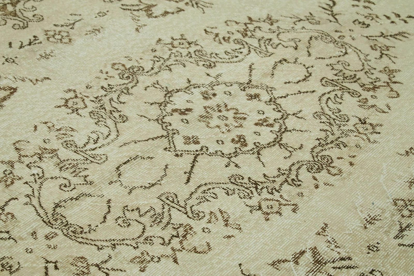 6x9 Beige Turkish Vintage Area Rug   41837 photo 1012.0
