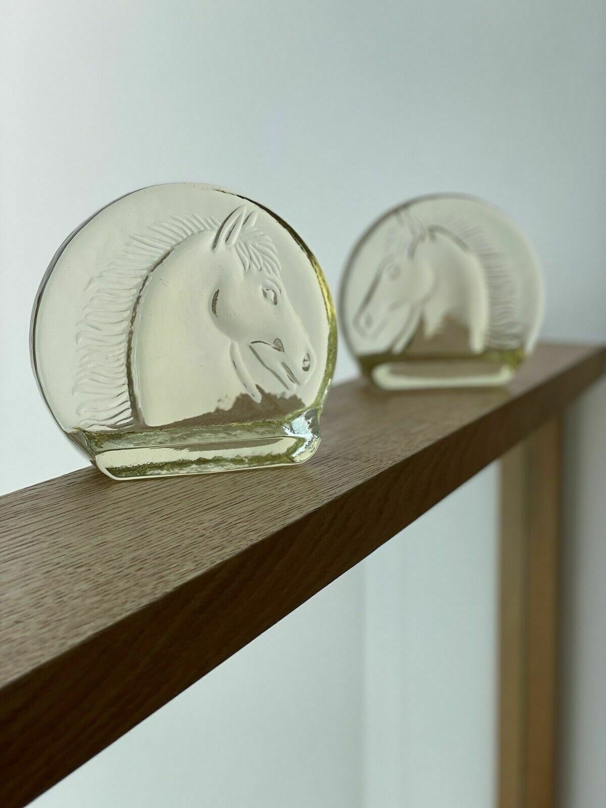 photo for sale A Pair Of Vintage Depression Glass Horse Head Bookends In Pale Yellow