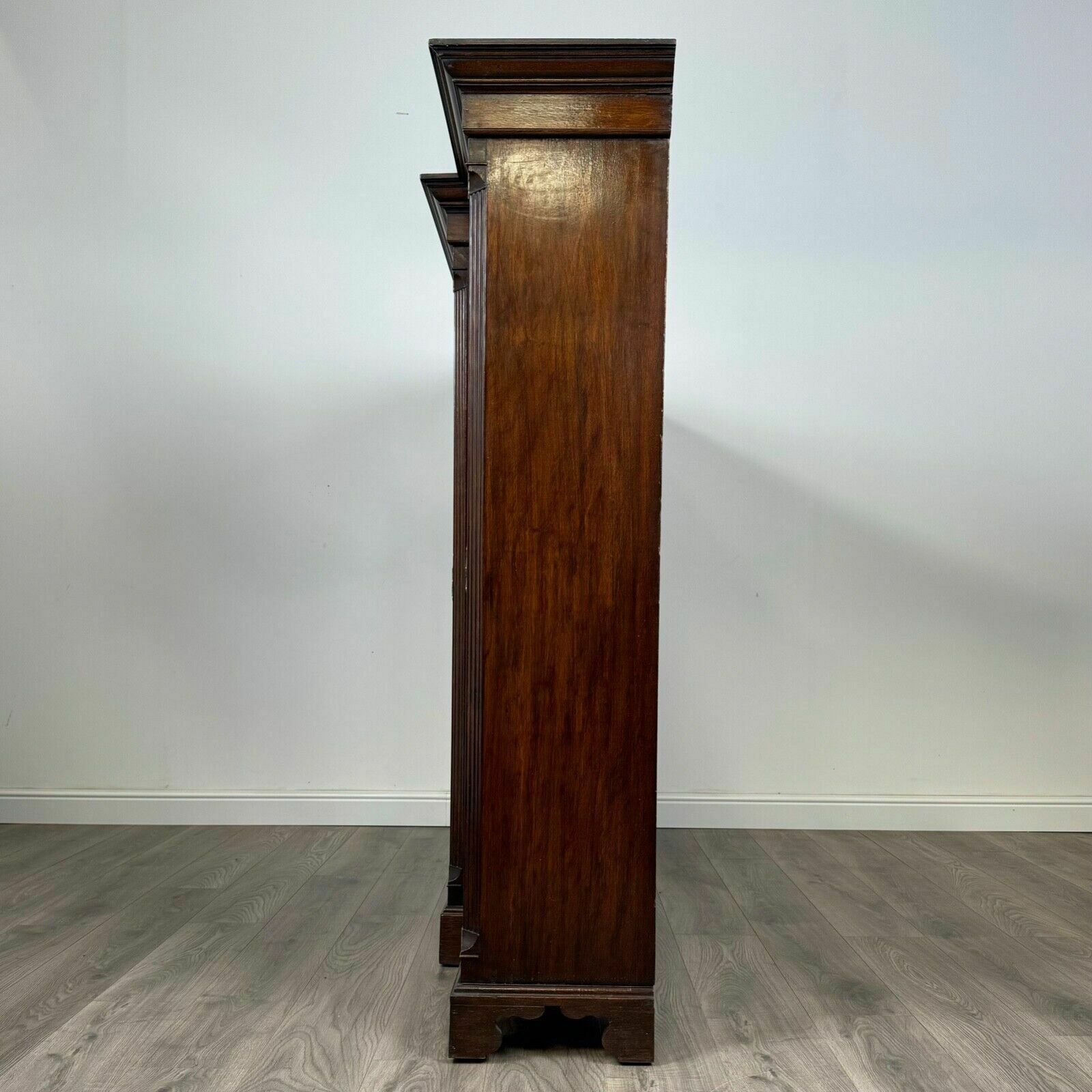 Antique 20th Century Fine Quality Cabinet In Oak photo Furniture
