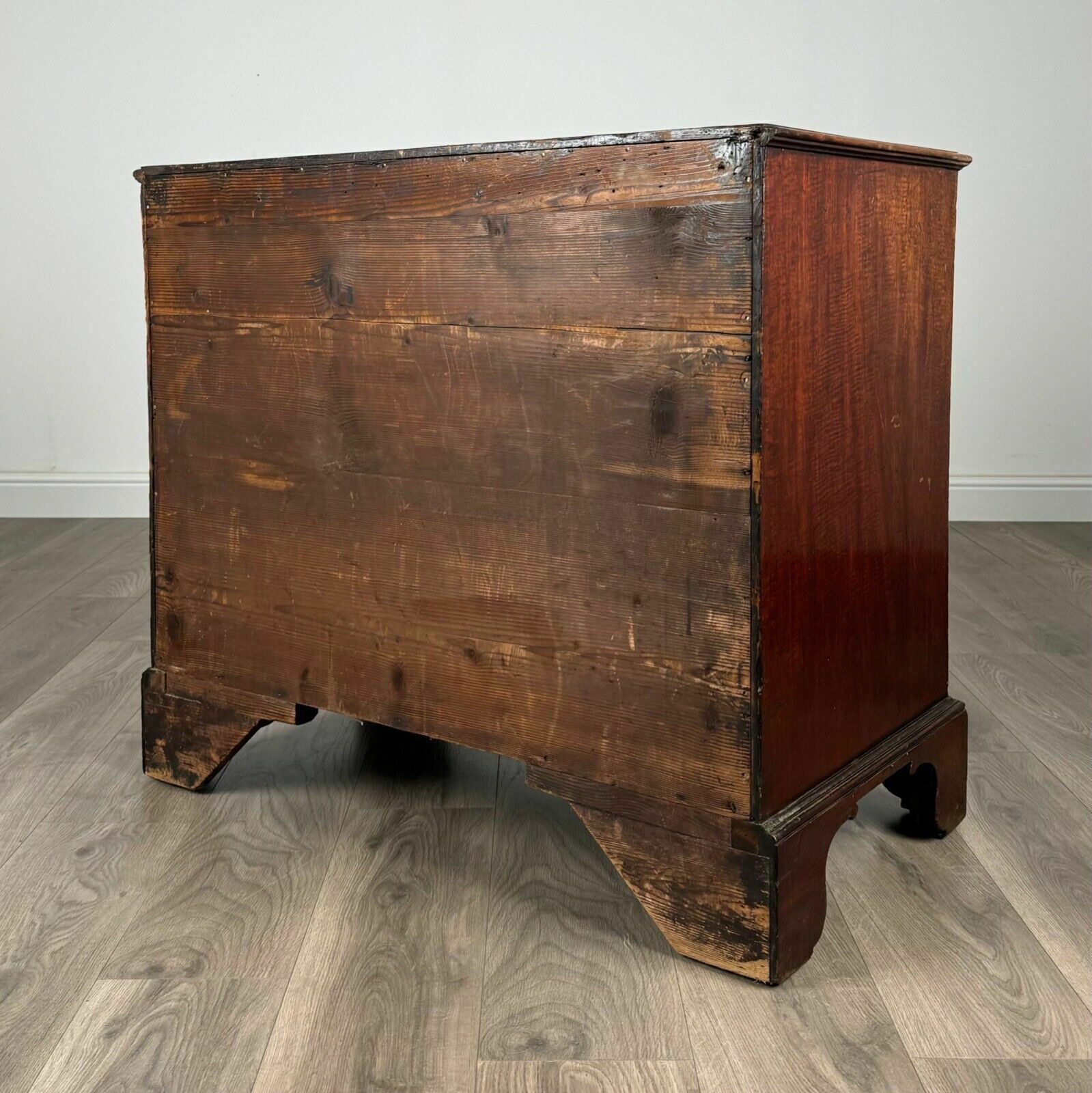 Antique 18th Century Chest Of Drawers In Mahogany photo vinterior