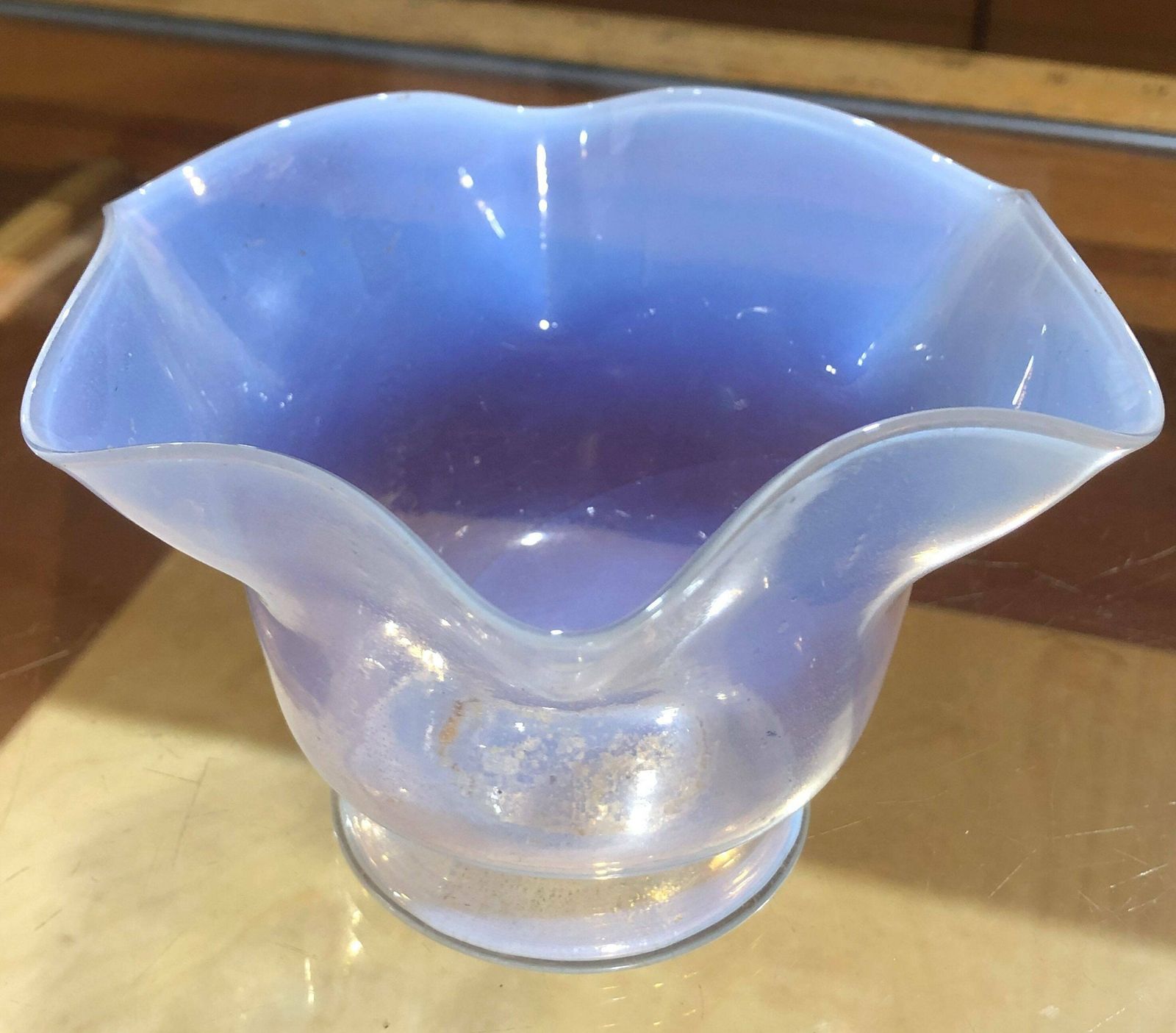 Fine Antique Murano Opalescent White Fluted Glass Dish With Gold Inclusions Salviati C1880 photo furniture