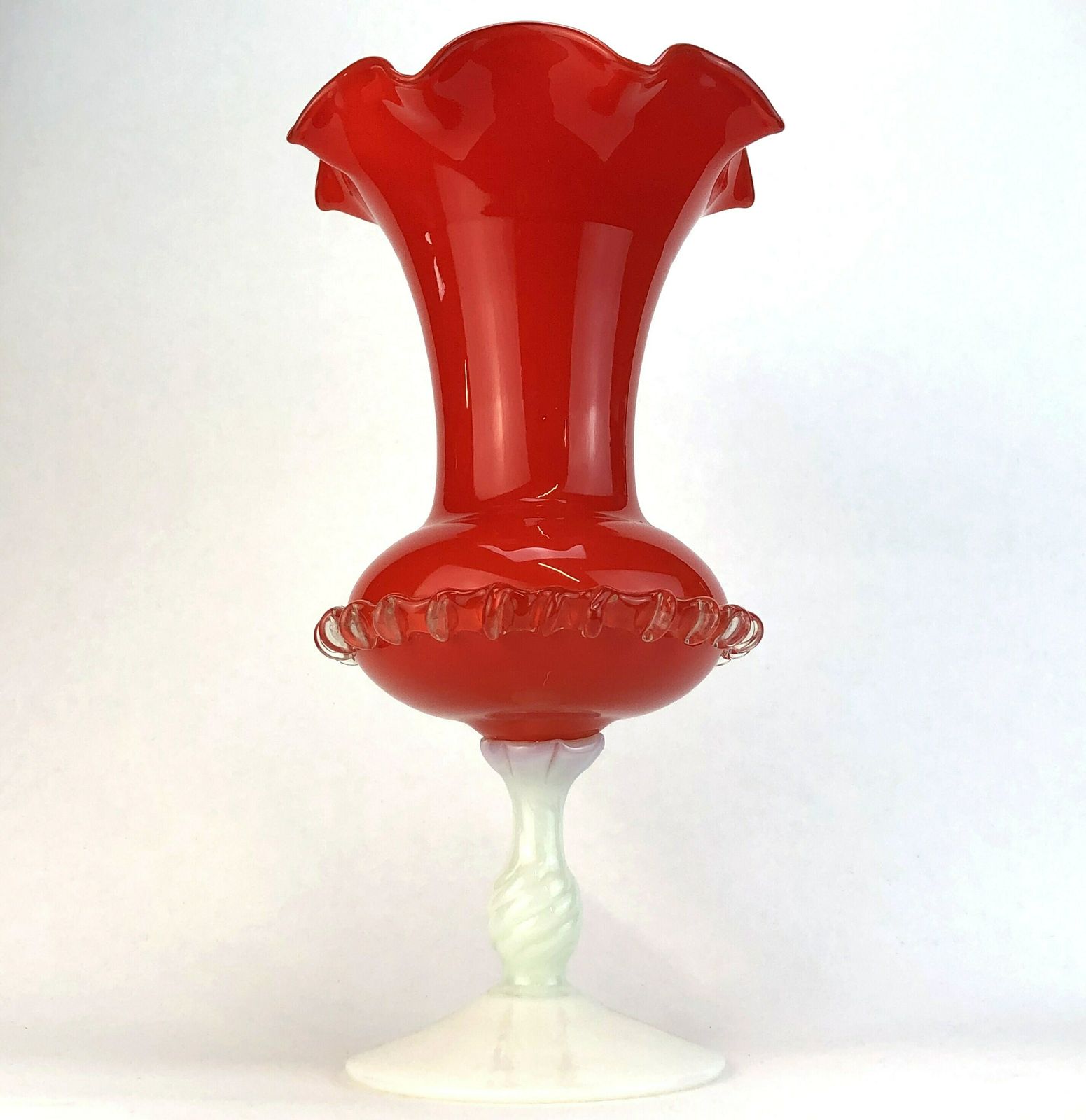 Large Mid Century Italian Red White Glass Vase Opaline Florence 60's photo vinterior