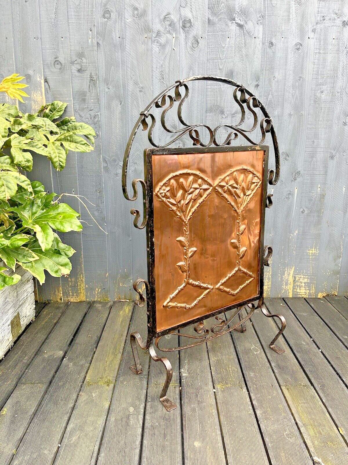 Antique Arts & Crafts Aesthetic Movement Copper & Wrought Iron Fire Guard Screen