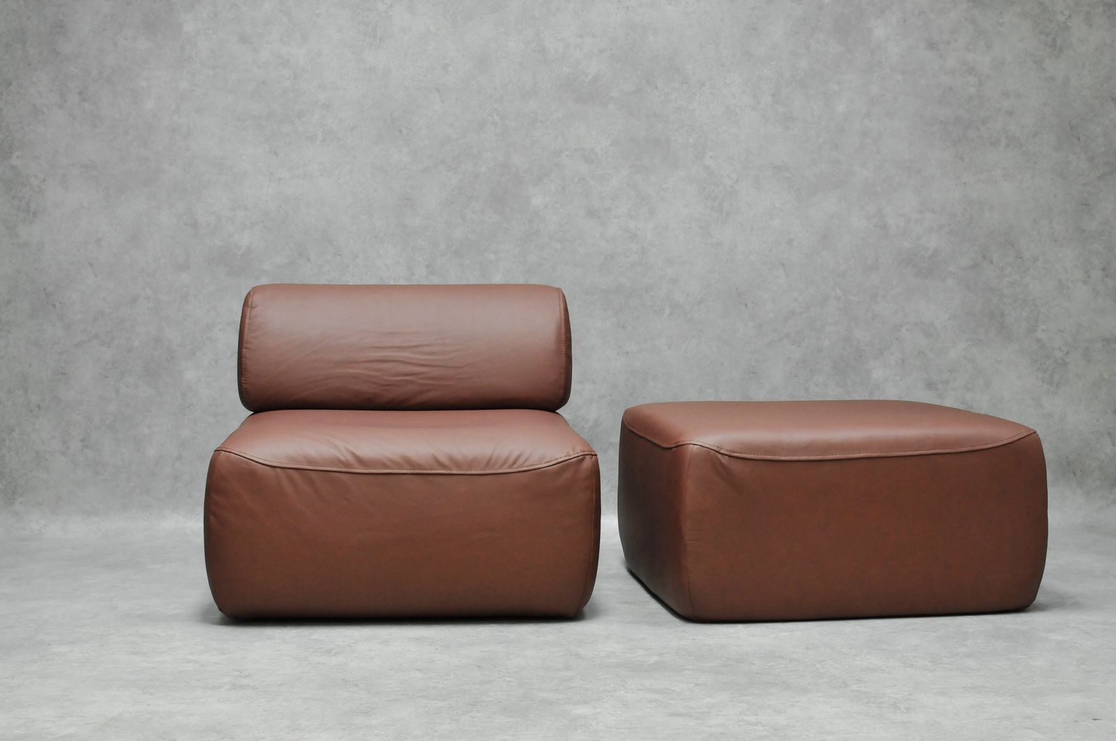 Armchair With Pouf photo furniture