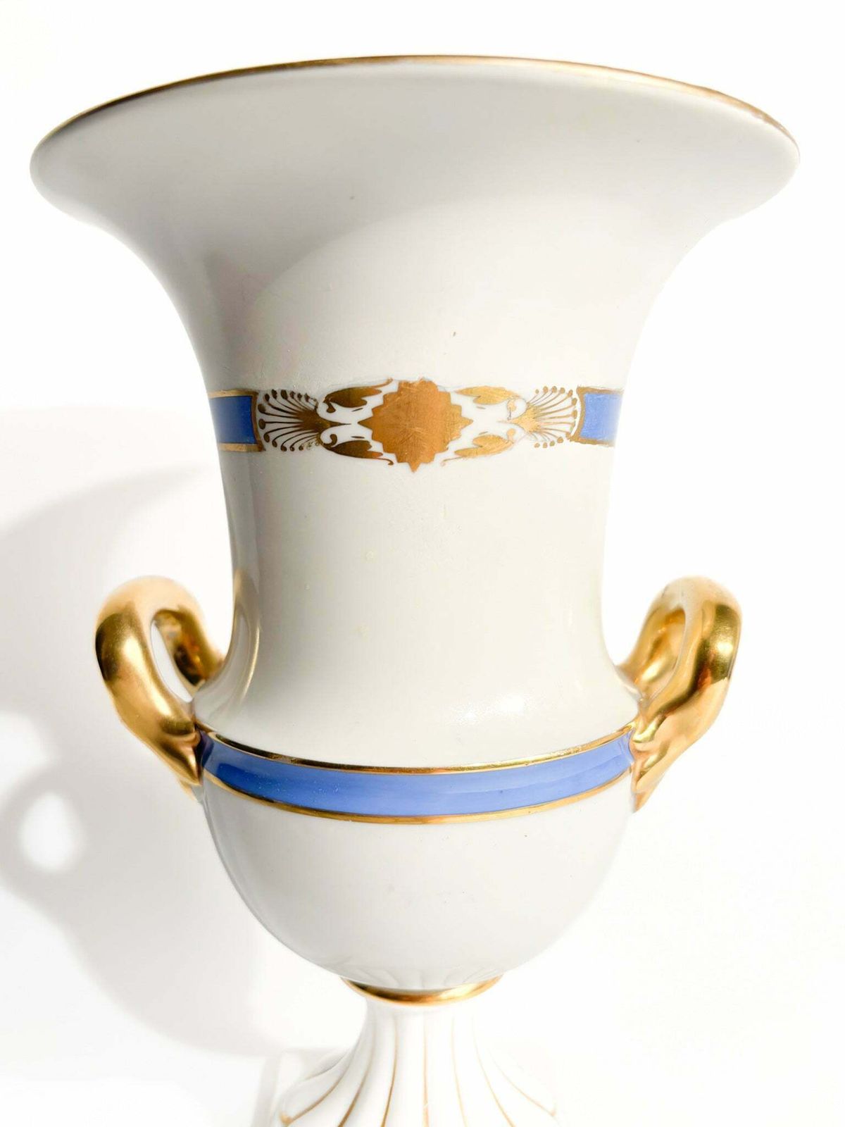Hand Painted Herend Porcelain Vase From The 1940s photo vinterior