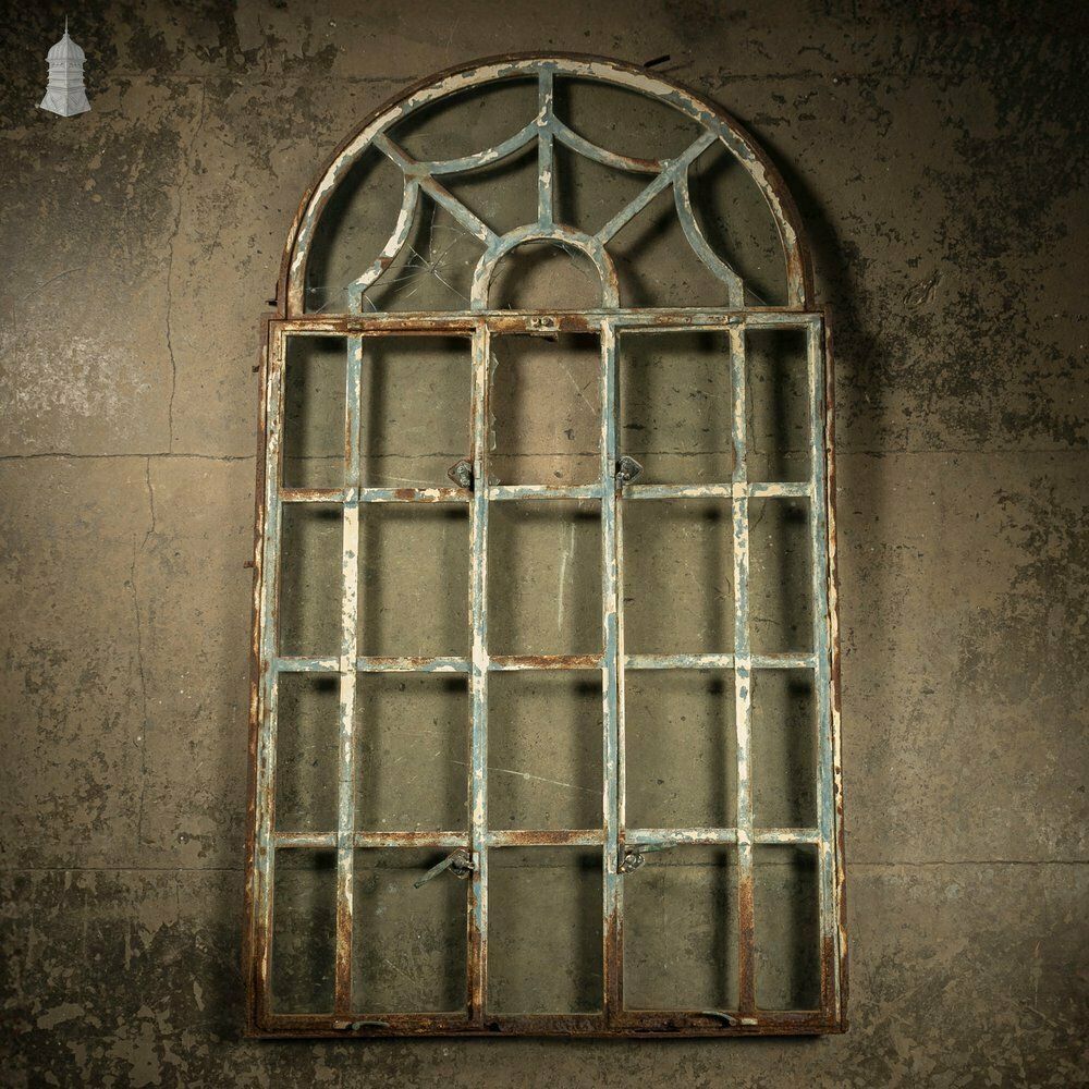 810.0 Arch Top Window, Metal Frame photo