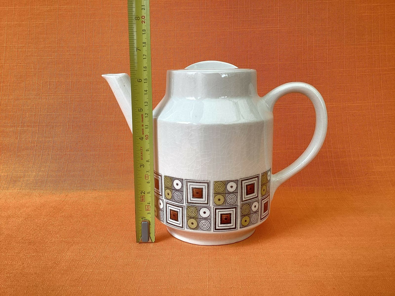 photo for sale Broadhurst Kathie Winkle Rushstone ‘Kofti’ Pot (2 Pint), 1960s Kathie Winkle Teapot, Broadhurst Rushstone Coffee Pot,Kathie Winkle Kofti Pot