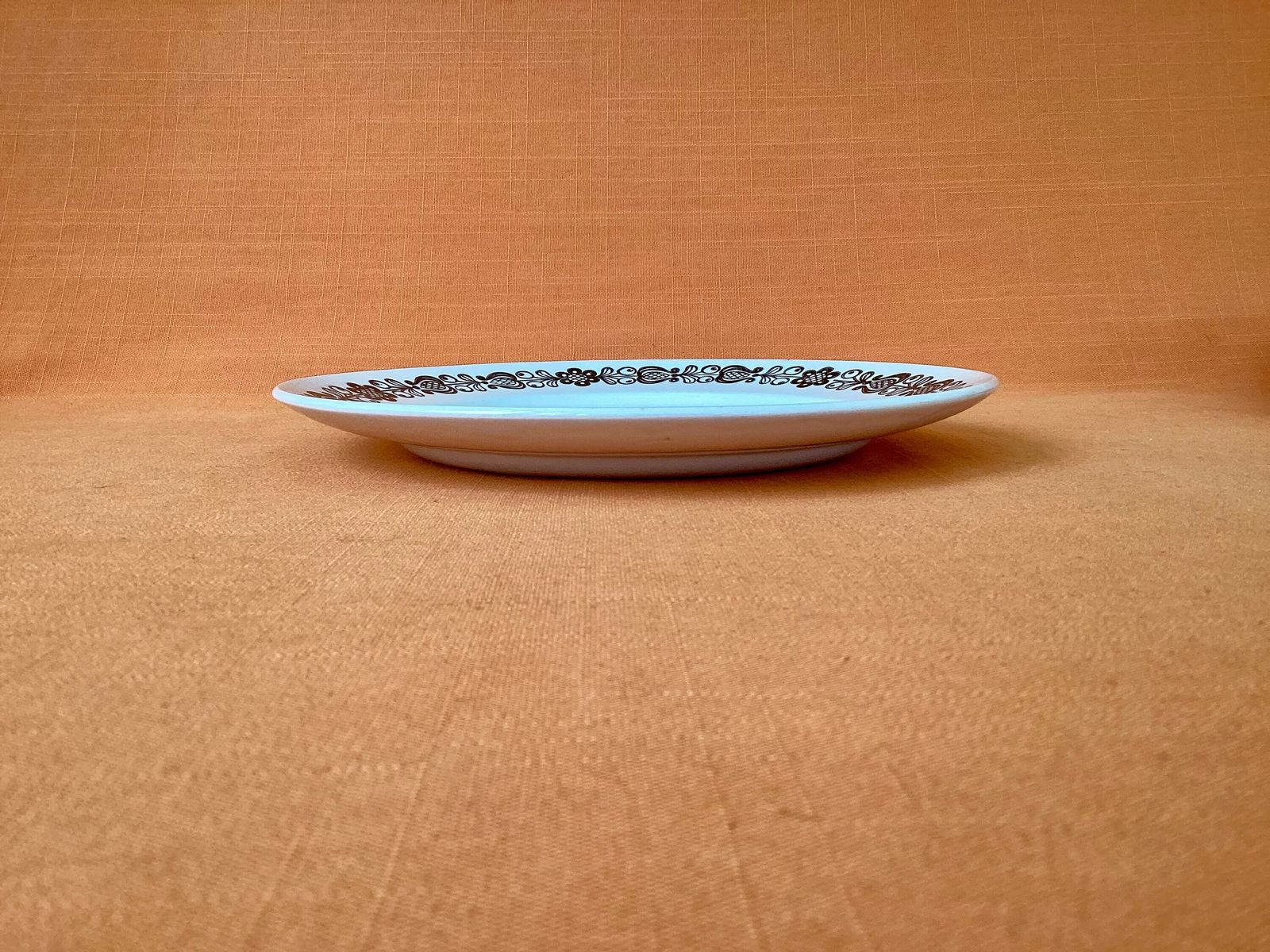 Broadhurst Kathie Winkle ‘Romany’ Dinner Plates (Set Of 6), Grade 1 Condition, 1975 Kathie Winkle Romany Dinner Plates, Retro Plates photo vinterior