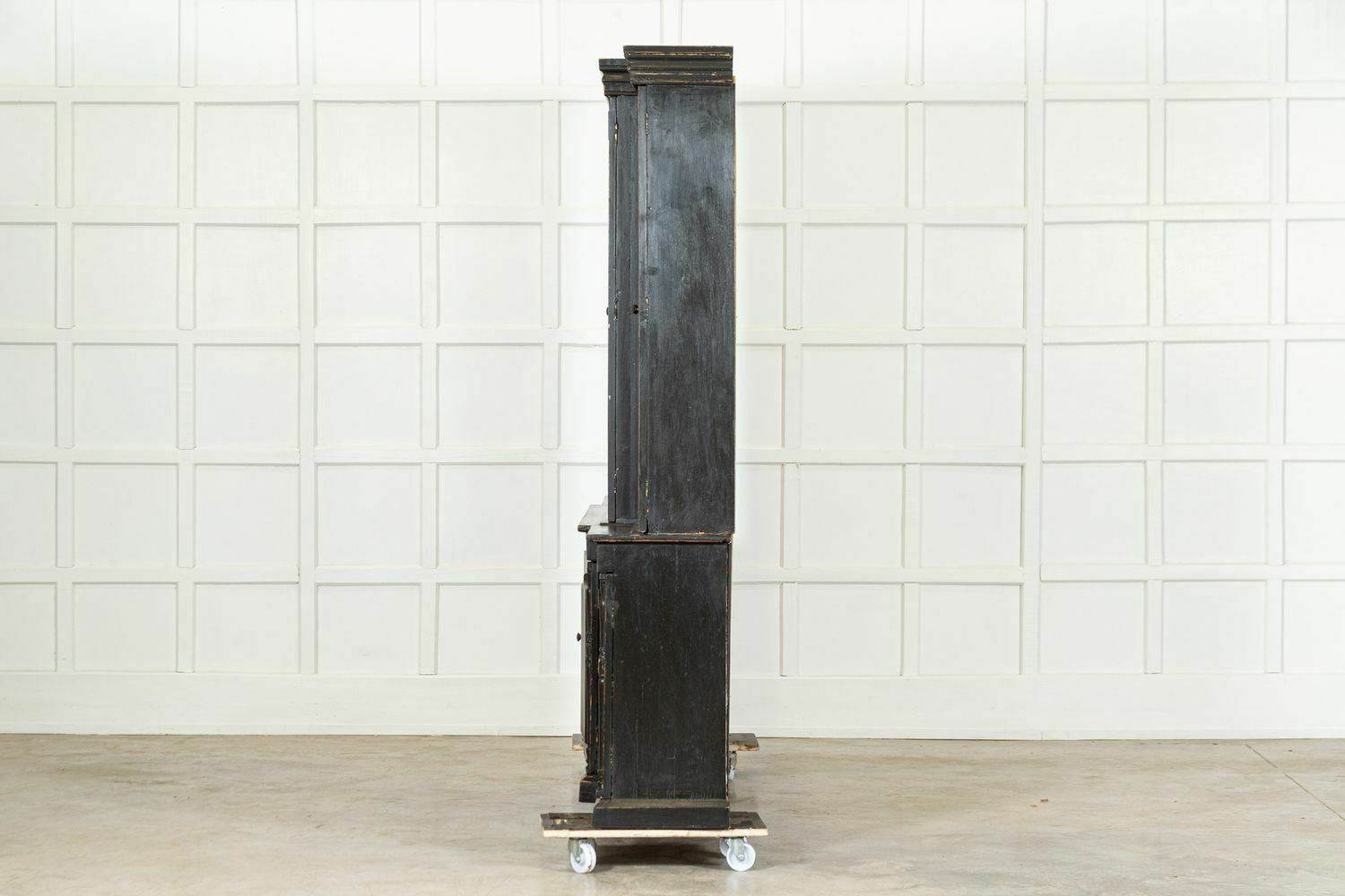 Large 19thc English Ebonised Breakfront Glazed Pine Dresser photo vinterior