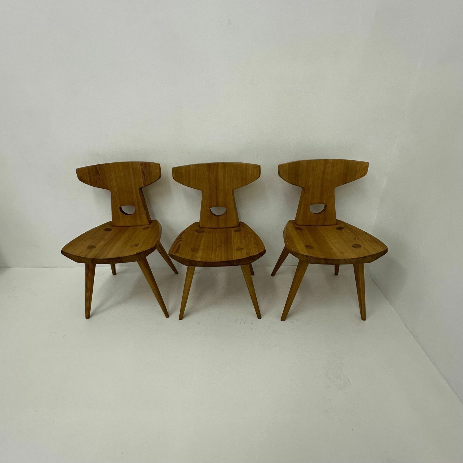 Jacob Kielland Brandt Eetkamerstoelen Massief Grenen Denemarken, Jaren 1960 photo furniture