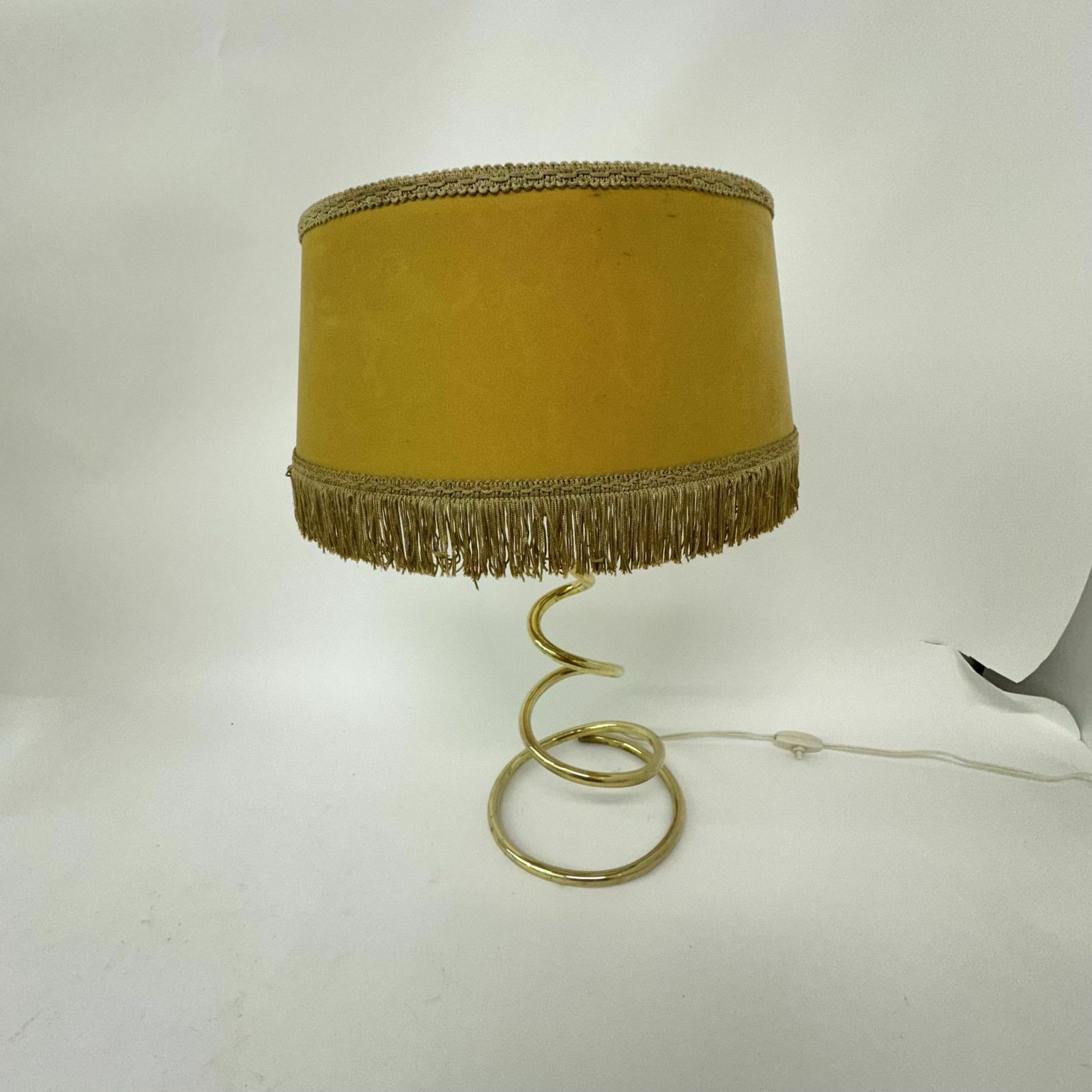 photo vinterior Mid Century Messing Spiraal Tafellamp, Ca. Jaren 1950