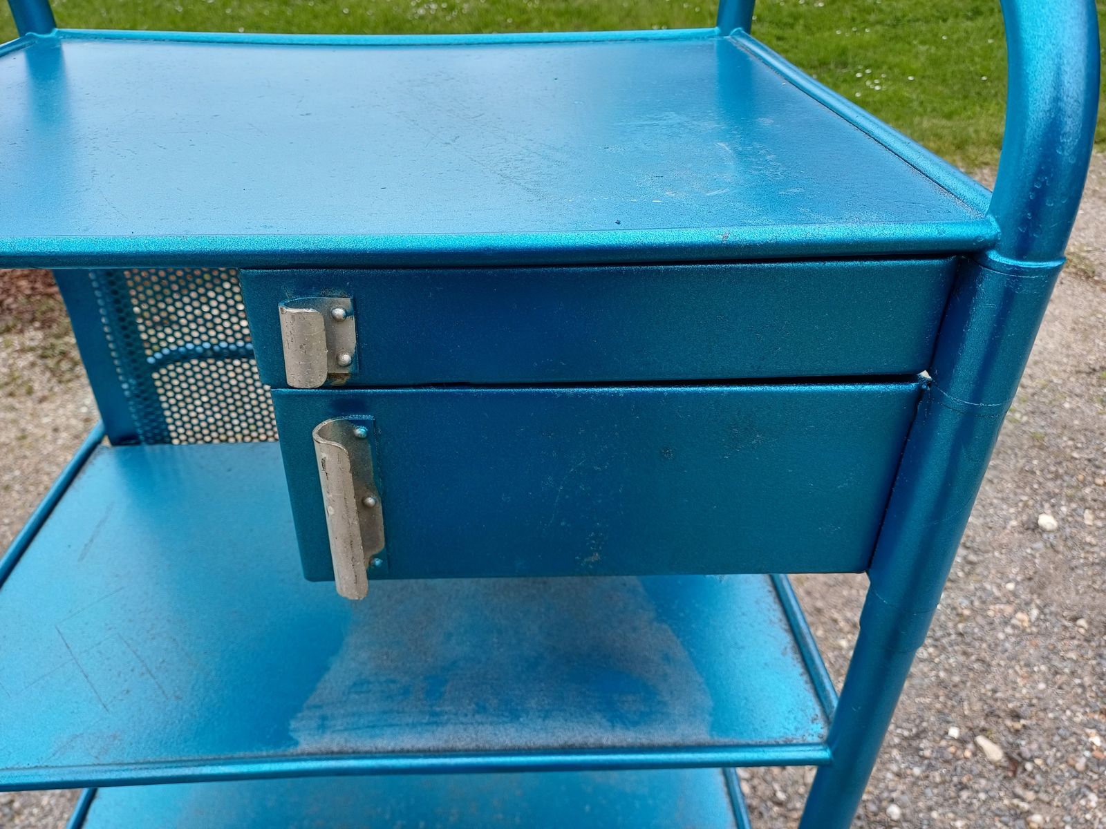 photo buy Industrial Iron Furniture Heliolith