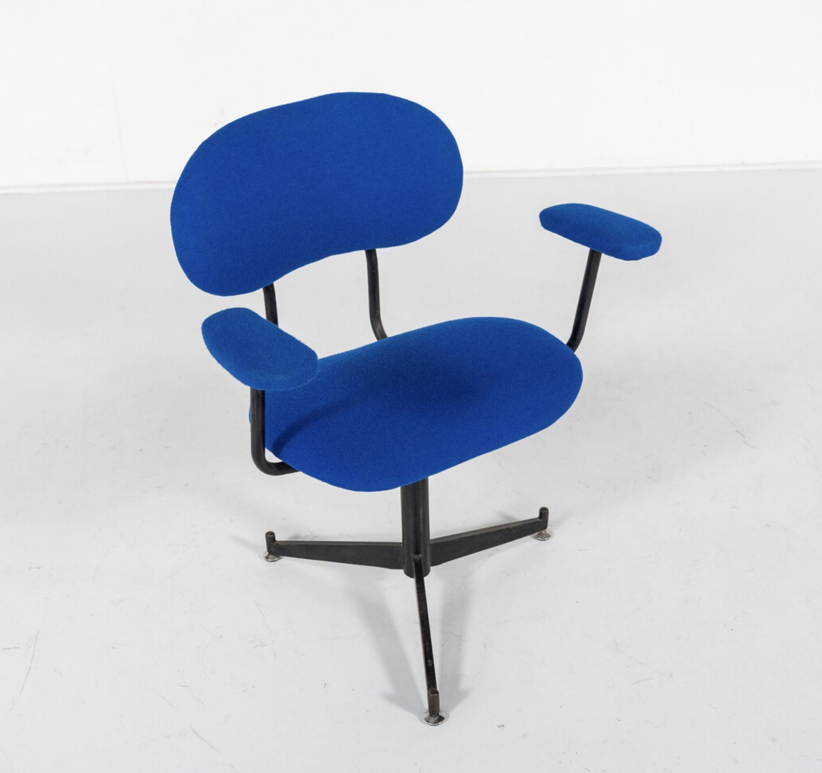 Mid Century Modern Bleu Swivel Desk Chair photo 632.0