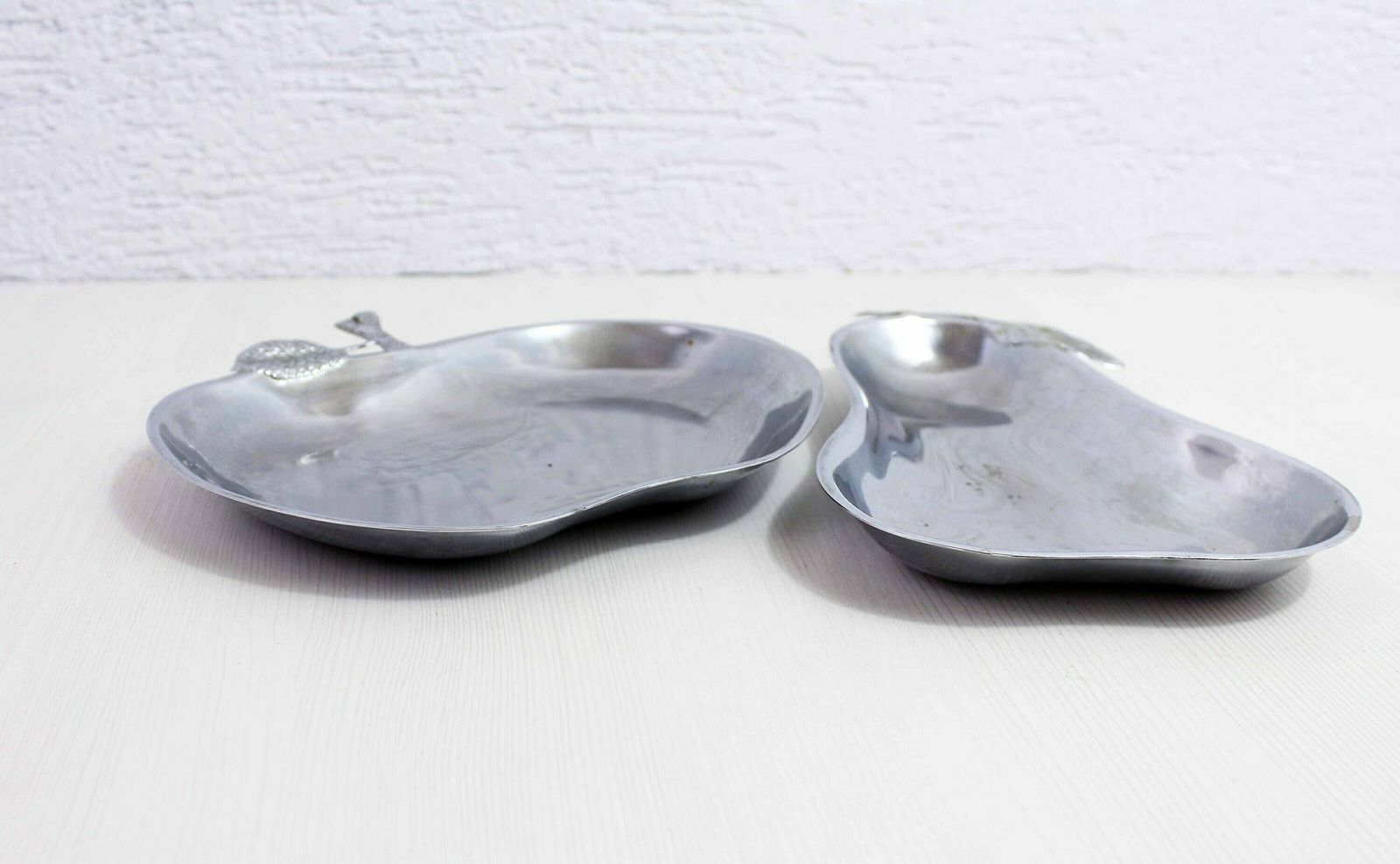 Duo Of "Apple And Pear" Pockets In Silver Metal From The 60s/70s. photo for sale