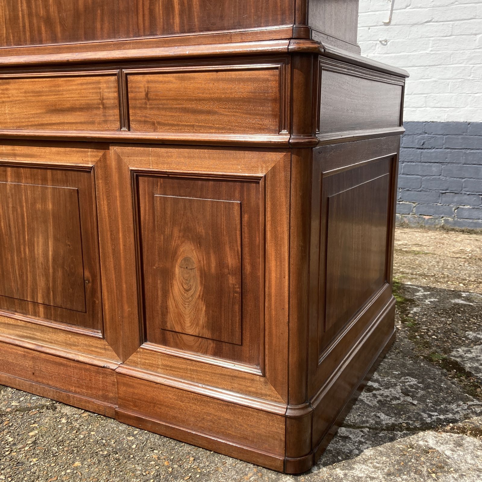 photo vinterior Italian Mahogany Pedestal Desk, Circa 1850