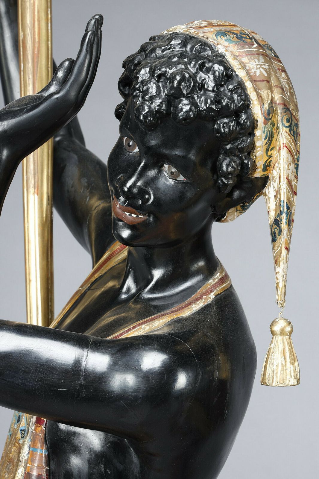 photo vinterior Pair Of Black And Polychrome Lacquered Wood Torchholders Depicting Nubians