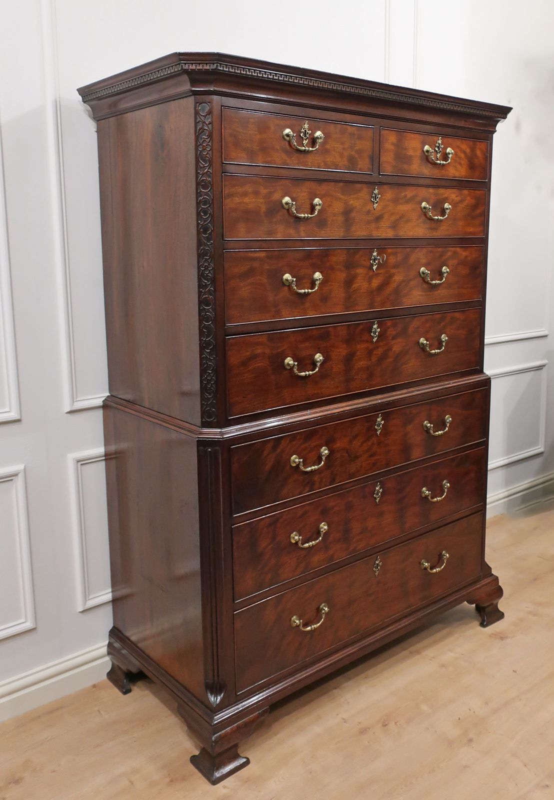 photo buy Chippendale Period Mahogany Antique Chest On Chest