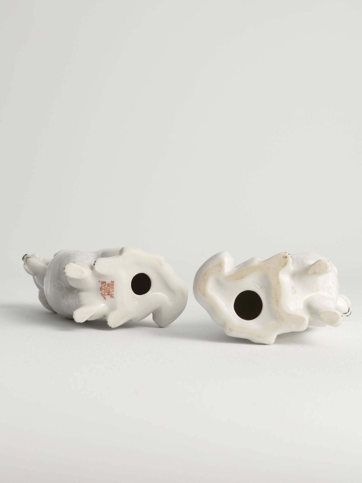 photo vinterior White Hand Painted Porcelain Poodle Dogs By Lomonosov, Soviet, 1960s, Set Of 2