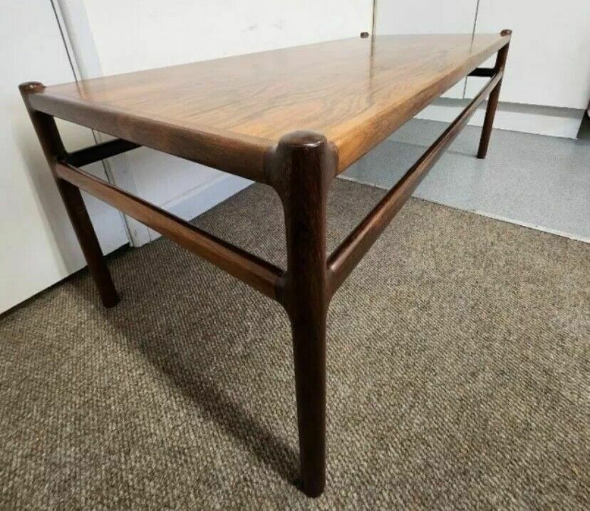 photo furniture Danish Coffee Table In Rosewood By Johannes Andersen For Cfc Silkeborg
