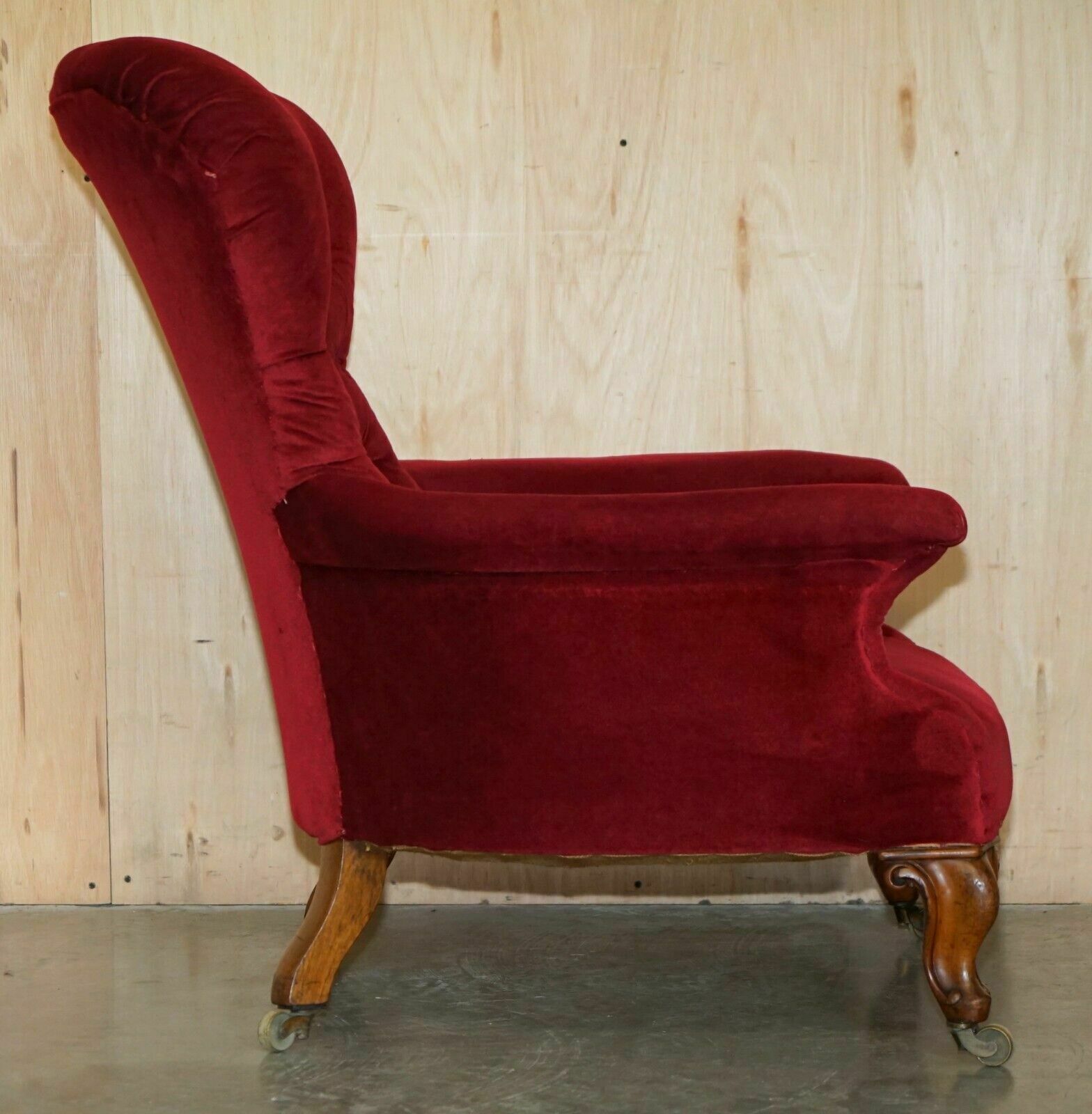 Furniture Exquisite Antique William IV 1830 Chesterfield Tufted Walnut Library Armchair photo