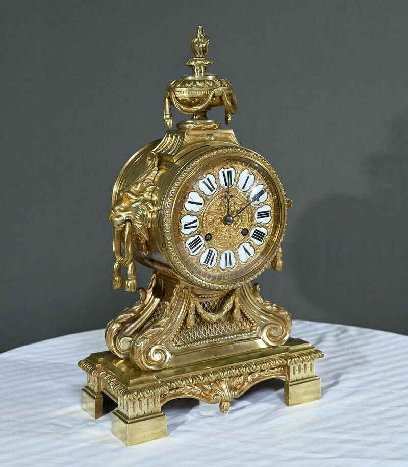 Bronze Clock, Signed G.Philippe Palais Royal – 1870 photo furniture