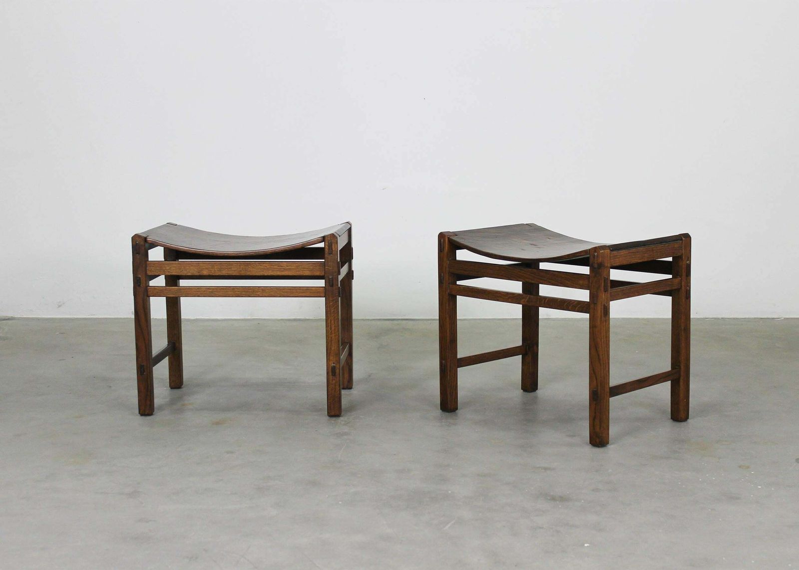 Giuseppe Rivadossi Set Of Two Oak Wood Stools By Officina Rivadossi 1970s photo vinterior