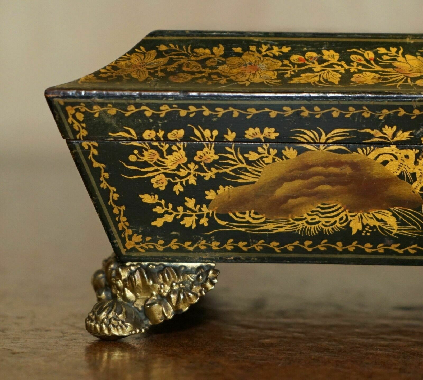 Sublime Antique English Georgian 1820 Chinese Chinoiserie Penwork Jewellery Box photo vintage