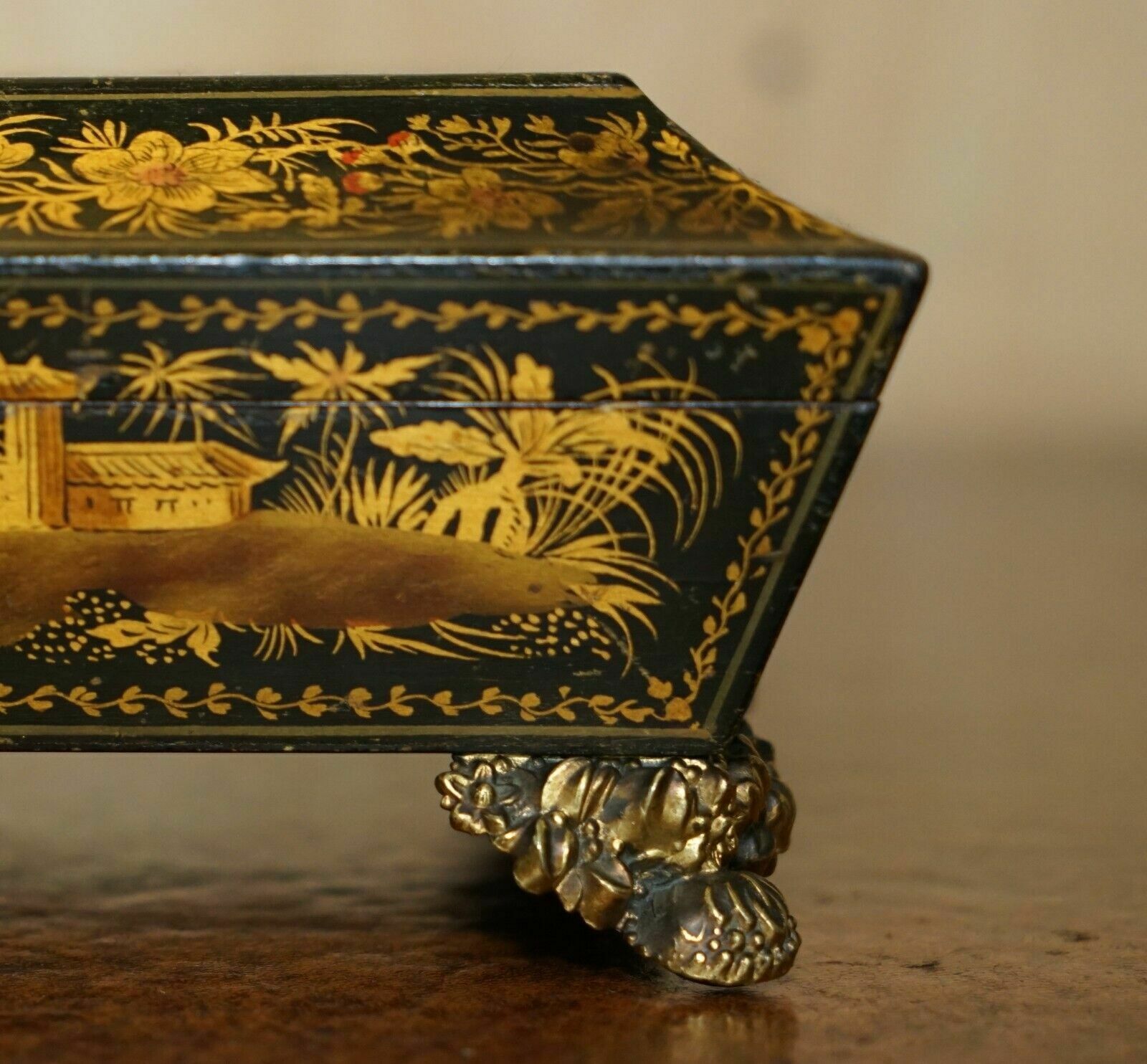 photo furniture Sublime Antique English Georgian 1820 Chinese Chinoiserie Penwork Jewellery Box