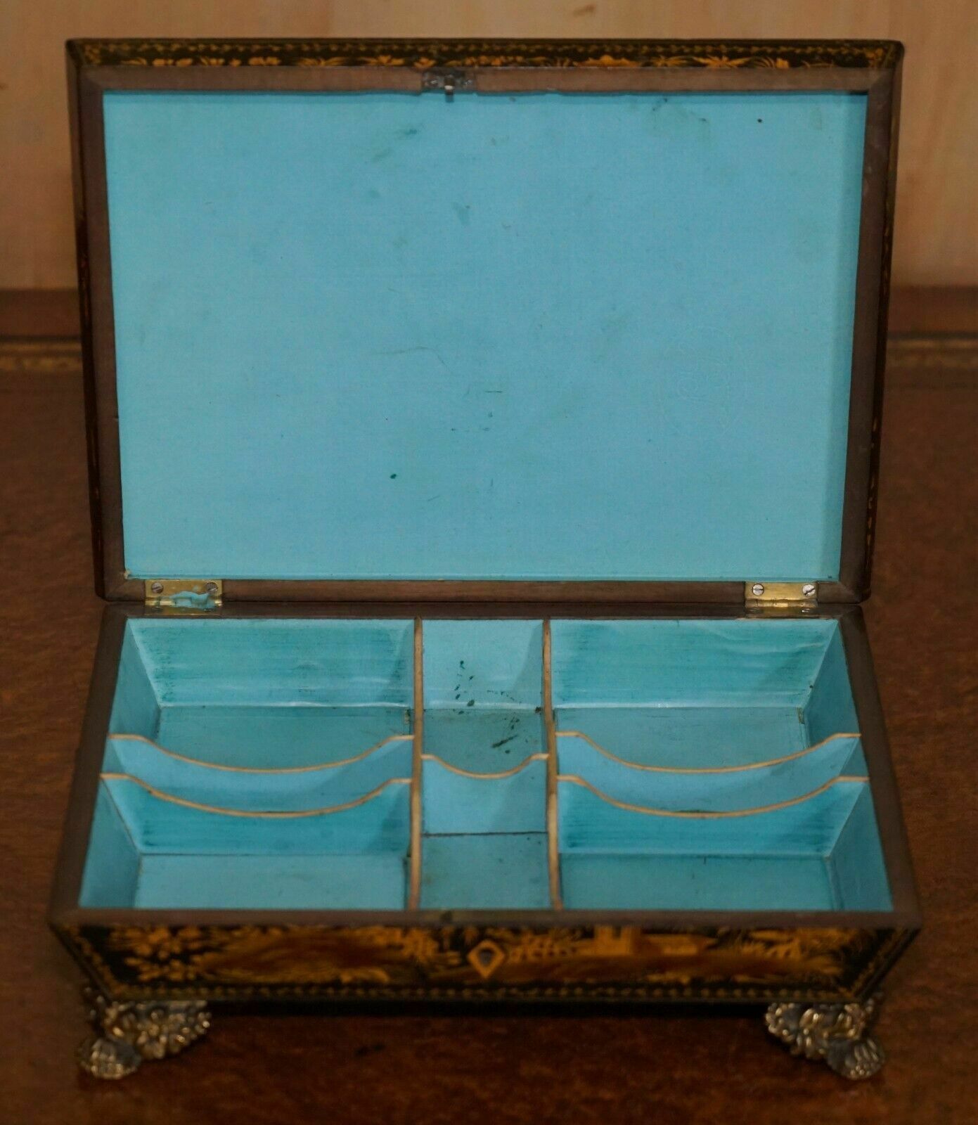 photo vintage Sublime Antique English Georgian 1820 Chinese Chinoiserie Penwork Jewellery Box