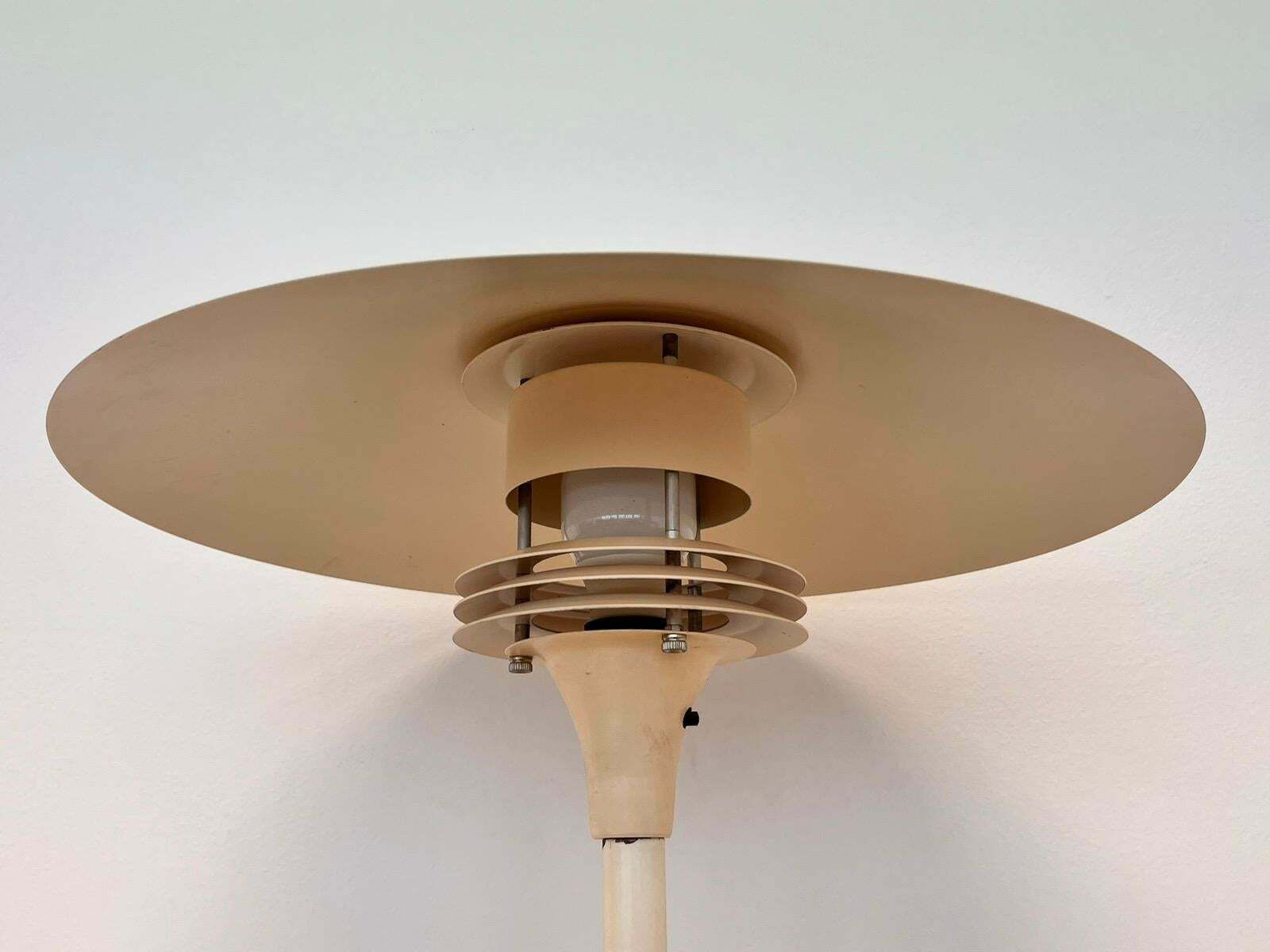 Zeldzame Mid Century Vloerlamp In De Stijl Van Poul Henningsen, Denemarken, Jaren 1960 photo vintage