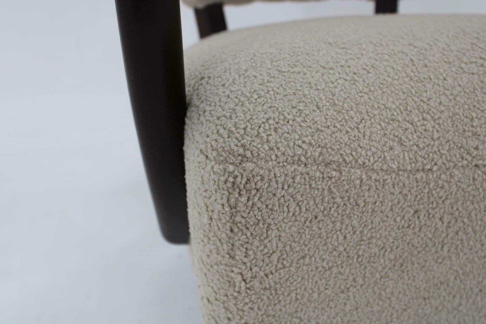 Furniture 1930s Pair Of Jindrich Halabala Art Deco H 237 Armchairs In Bouclé, Restored photo