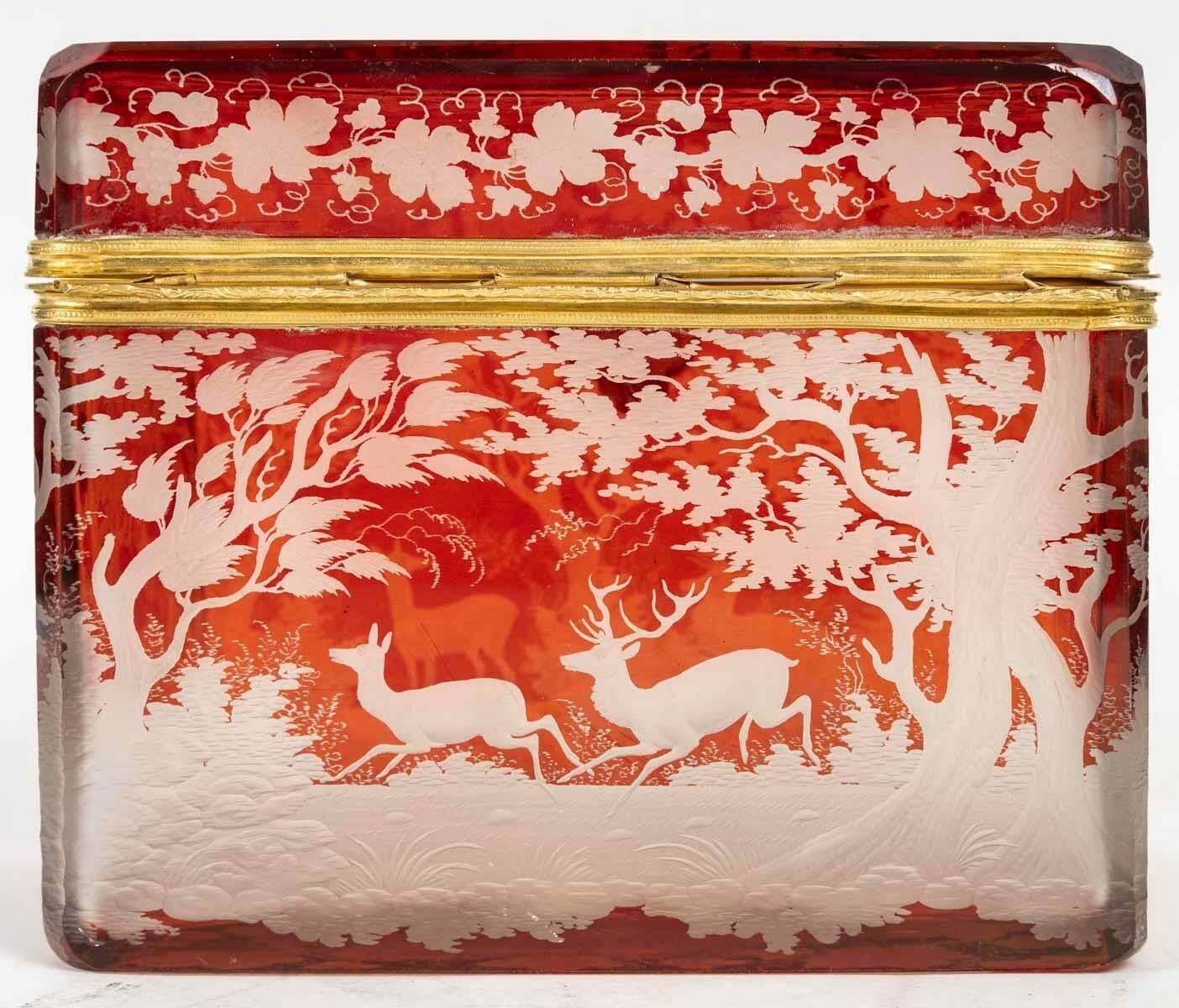 Bohemian Cut Crystal Box, 19th Century, Napoleon III Period. photo vinterior