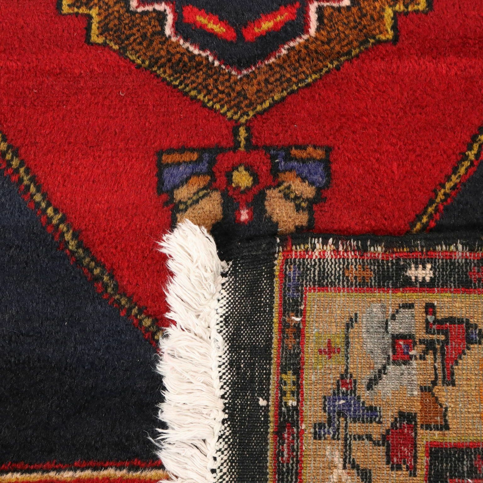 photo furniture Antique Ismirne Carpet Wool Heavy Knot Turkey 108 X 42 In