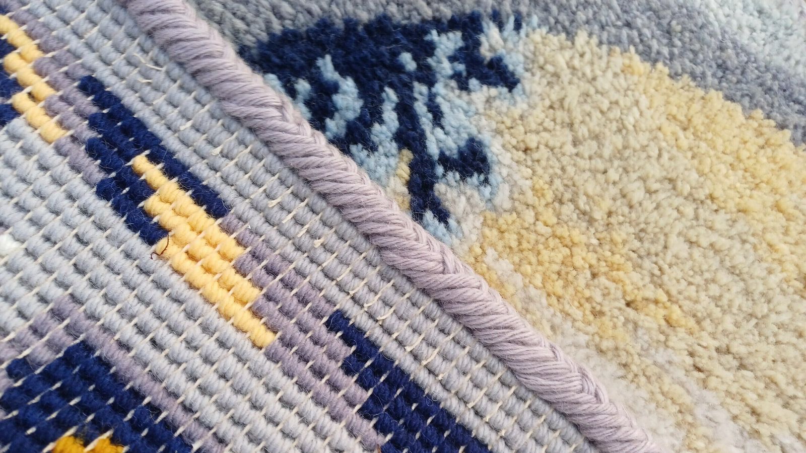 photo furniture Vintage Hand Woven Wool Woollen Decorative Rug. Tapestry Look To It. Soft Touch. Vase Balustrade Landscape.