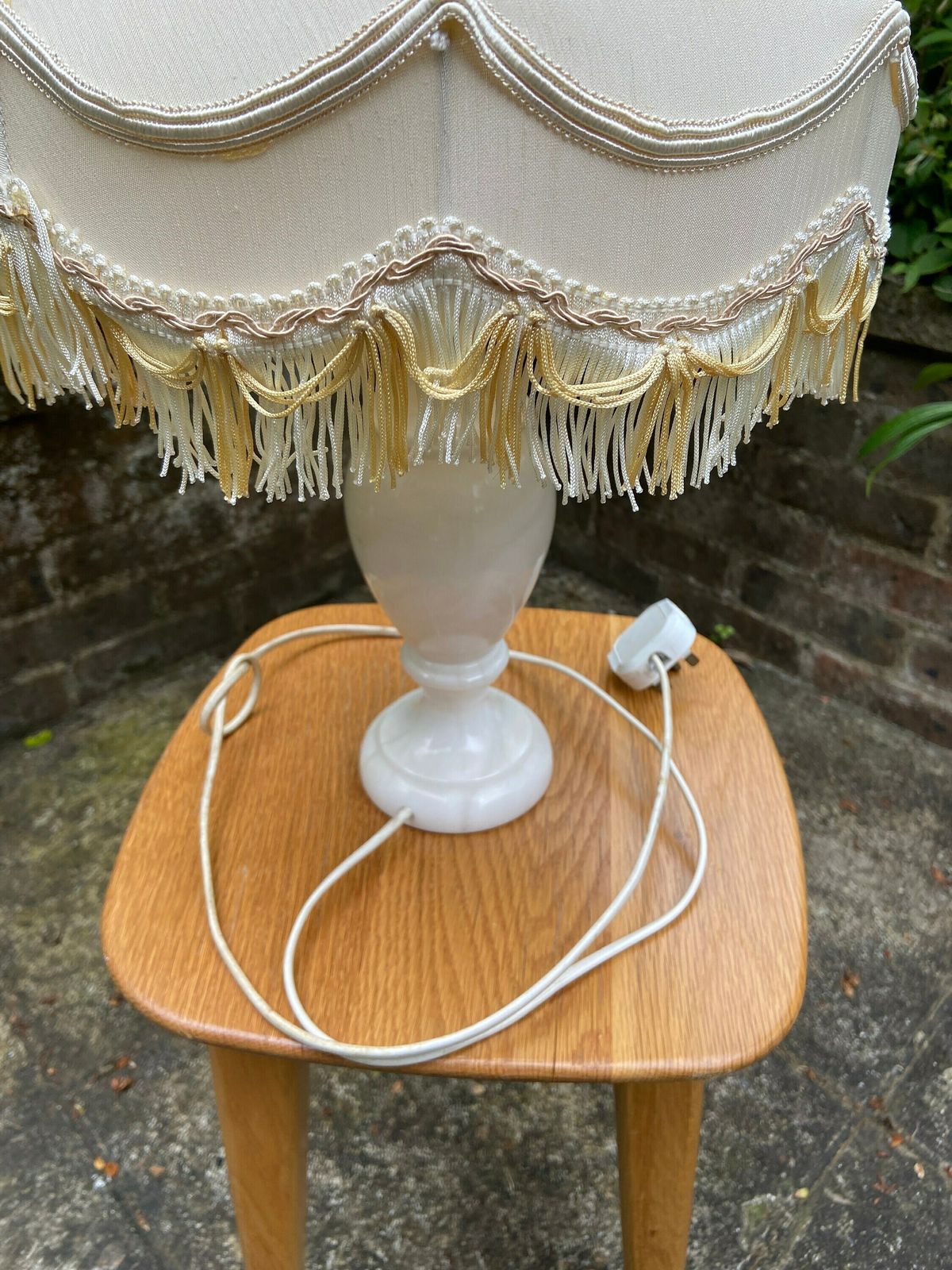 Vintage Quality White Onyx Lamp With Glorious Vintage Made To Match Shade   Working Onyx Lamp, Table Lamp photo vinterior