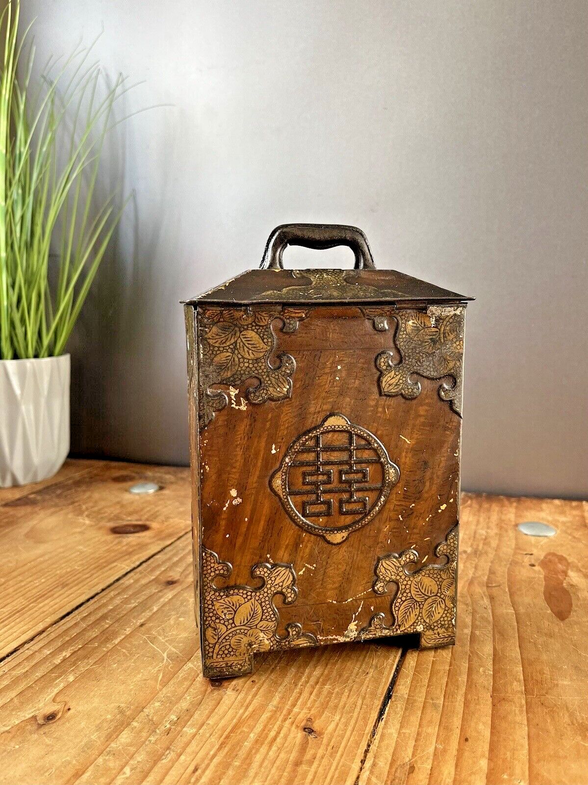 100.0 Antique Wood Brass Effect Tin Tea Chest Oriental Chinese Chinoiserie Japonisme photo