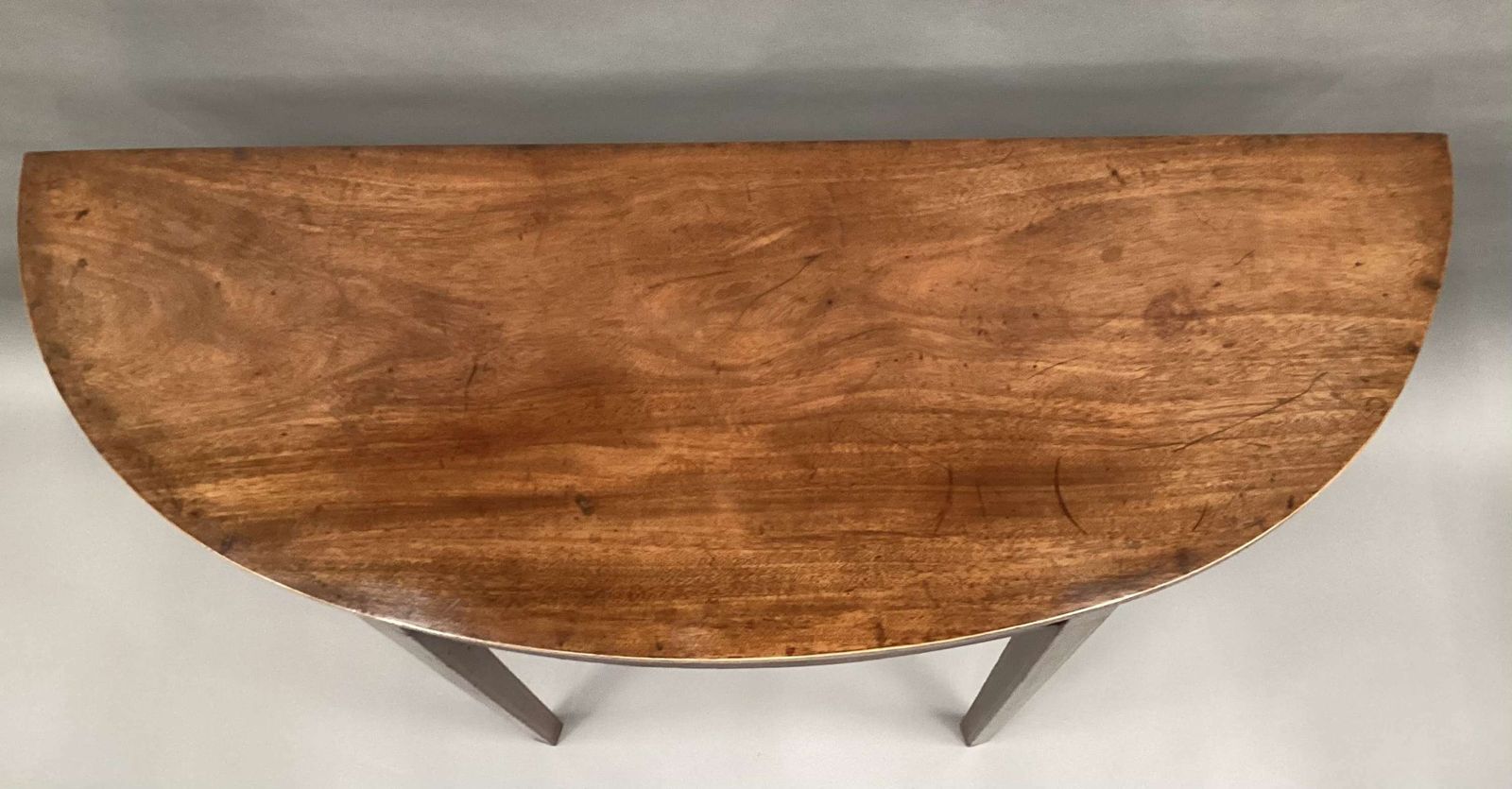 A Fine George III Mahogany Hepplewhite Side Table / Console Table photo for sale