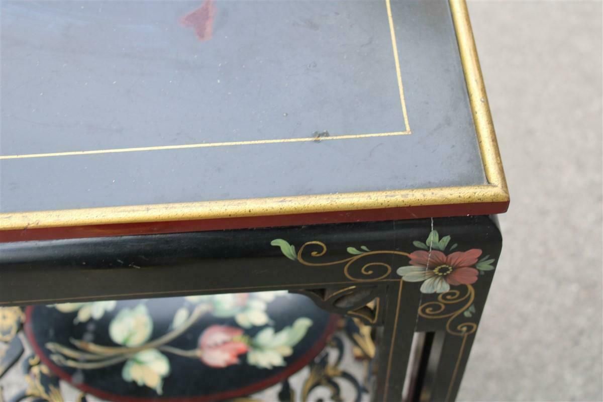 Guèridon In Chinese Lacquer Circa 1950s Colored Wood And Floral With Gilded Parts photo 1260.0