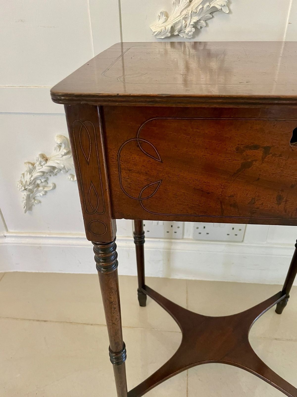 1185.0 Antique Regency Freestanding Quality Mahogany Inlaid Side Table photo
