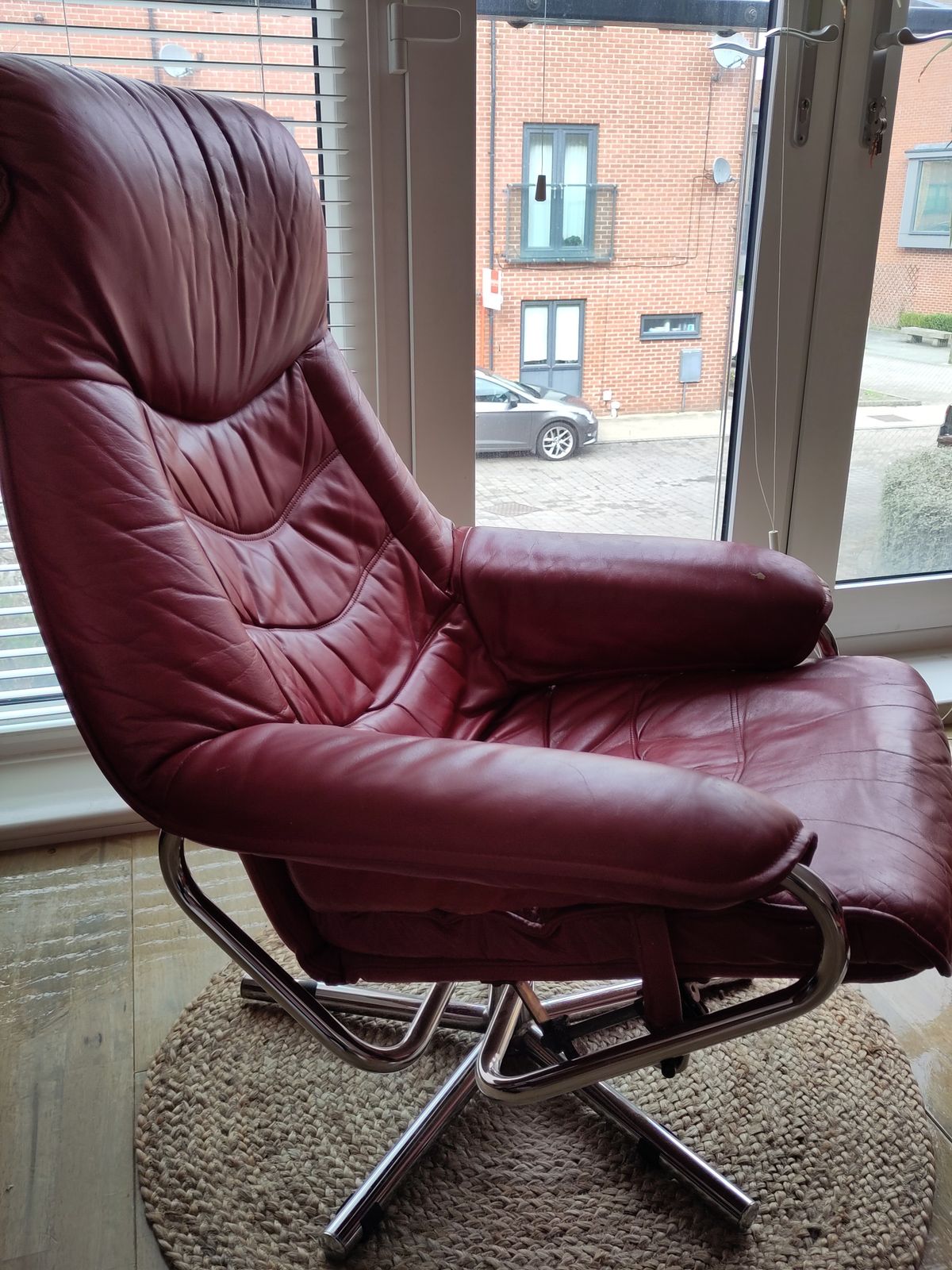 60s Red Leather Swivel Arm Chair With Pouffe photo for sale