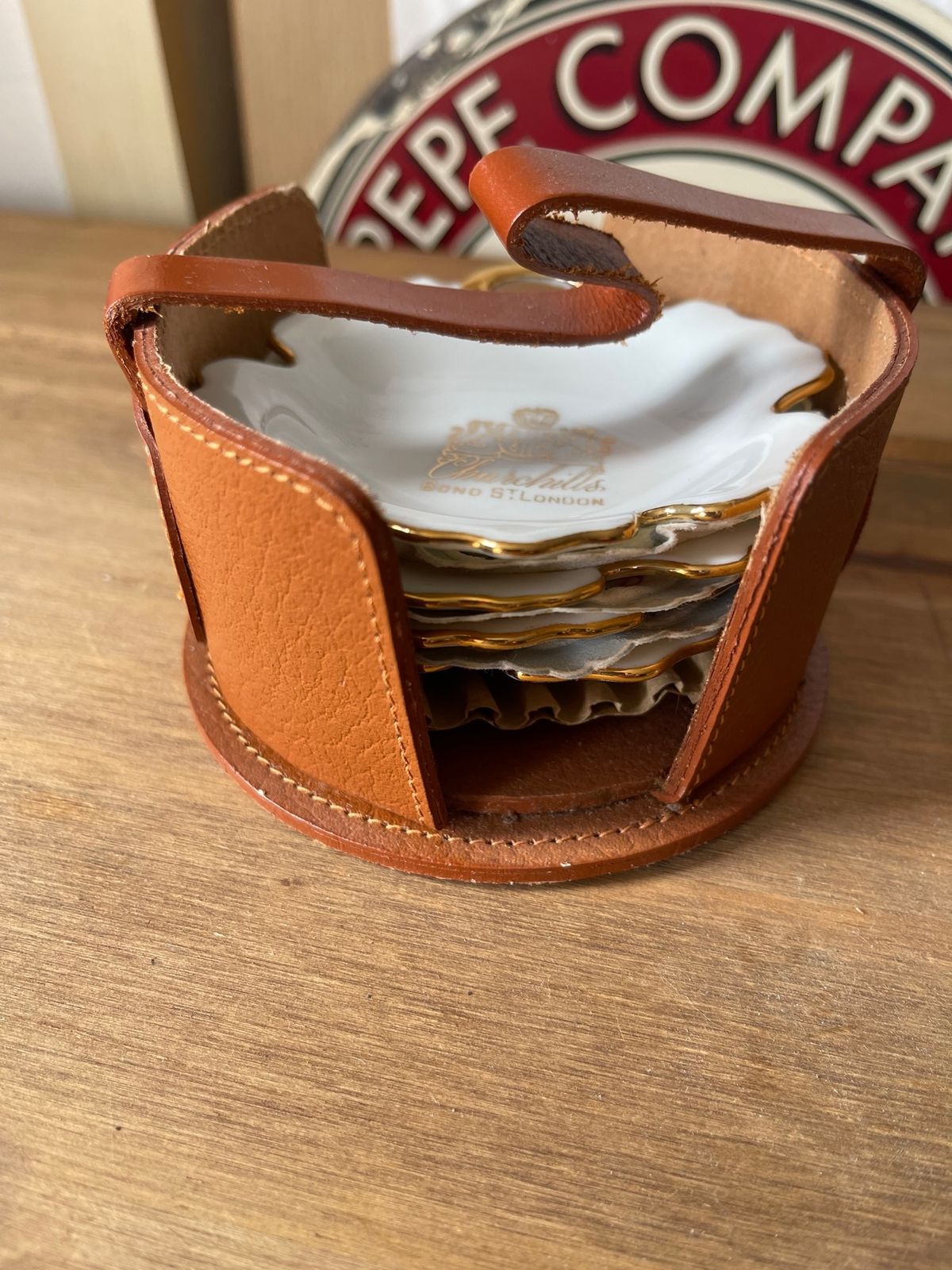 photo vinterior Vintage Churchills Nightclub Ashtray Set With Leather Holder