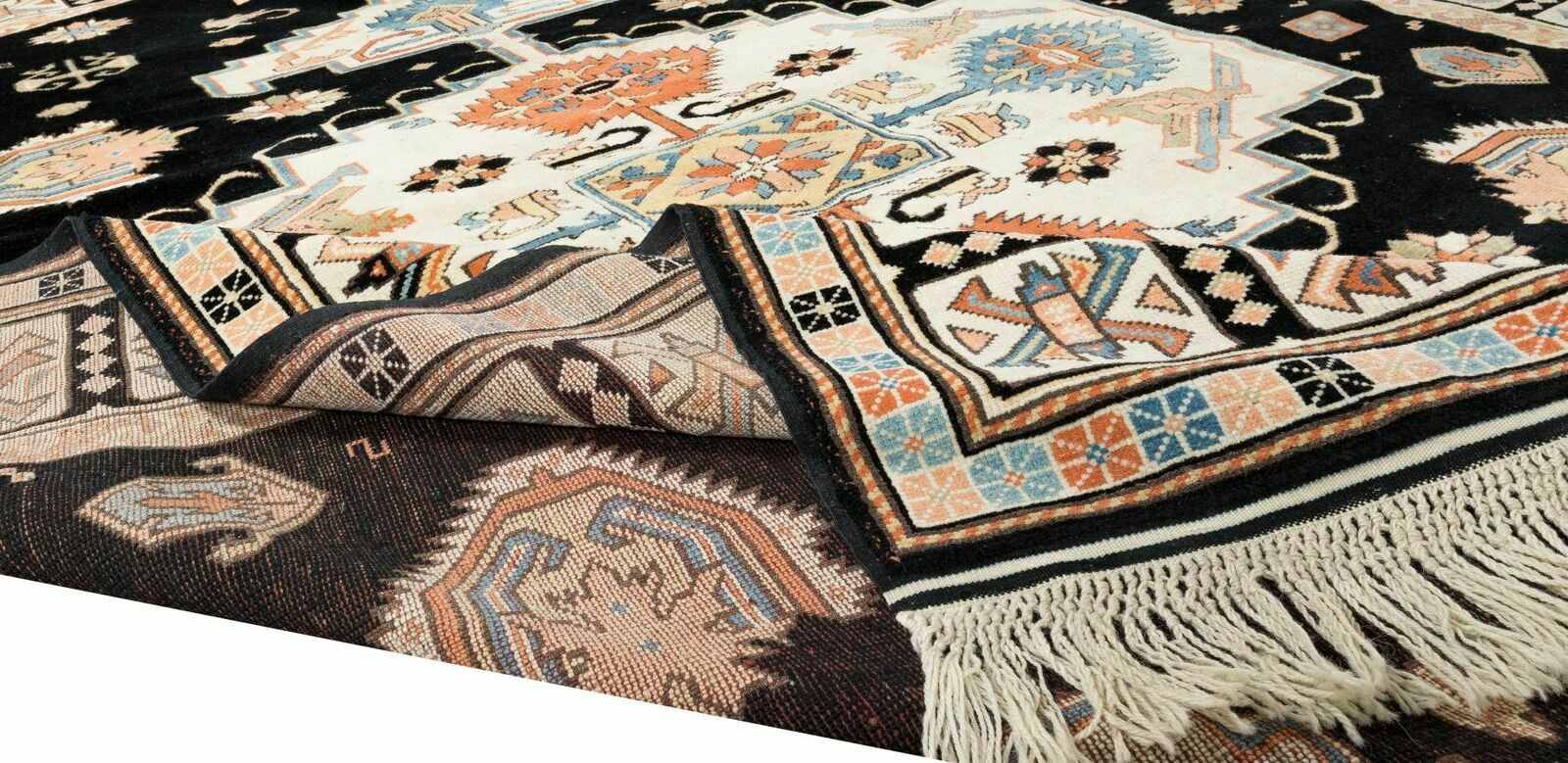 Vintage handgemaakt Turks wollen vloerkleed voor thuis en op kantoor photo for sale