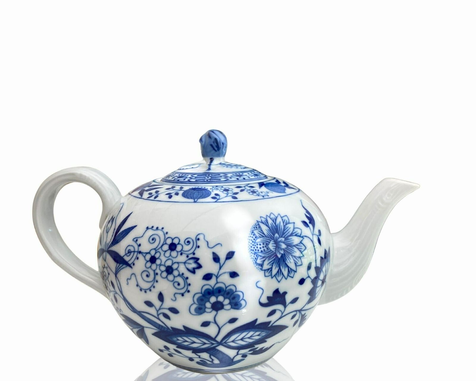 Tea Pot Blue Onion Blue And White Porcelain 1.28l Lorenz Hutschenreuther Signed 1pcs photo vinterior