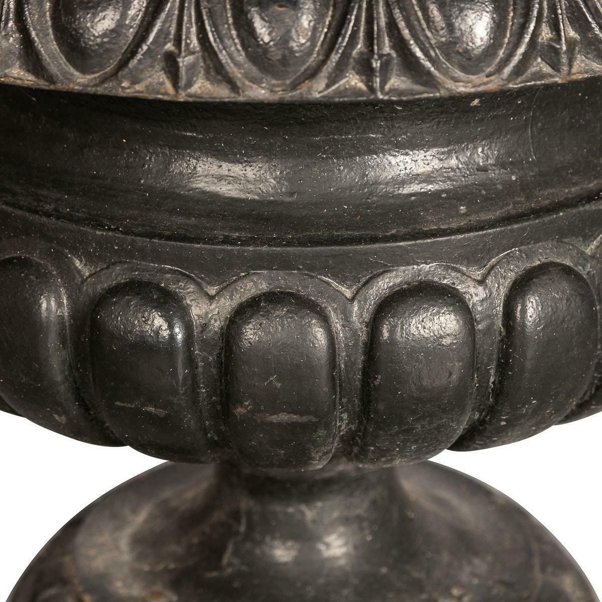 photo vinterior 20th Century Set Of 4 Cast Iron Jardinieres, S Zamboni E Hijos, Argentina C.1900