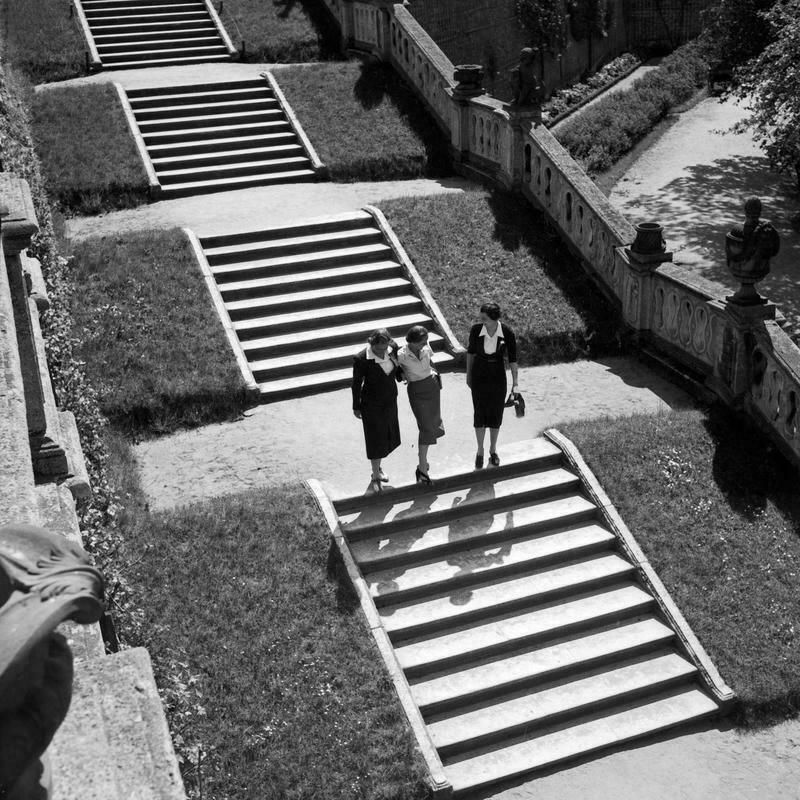 Karl Heinrich Lämmel Three Women At The Stairs In The Public, 1930 Limited σymo Edition, Copy 1 Of 50 1930