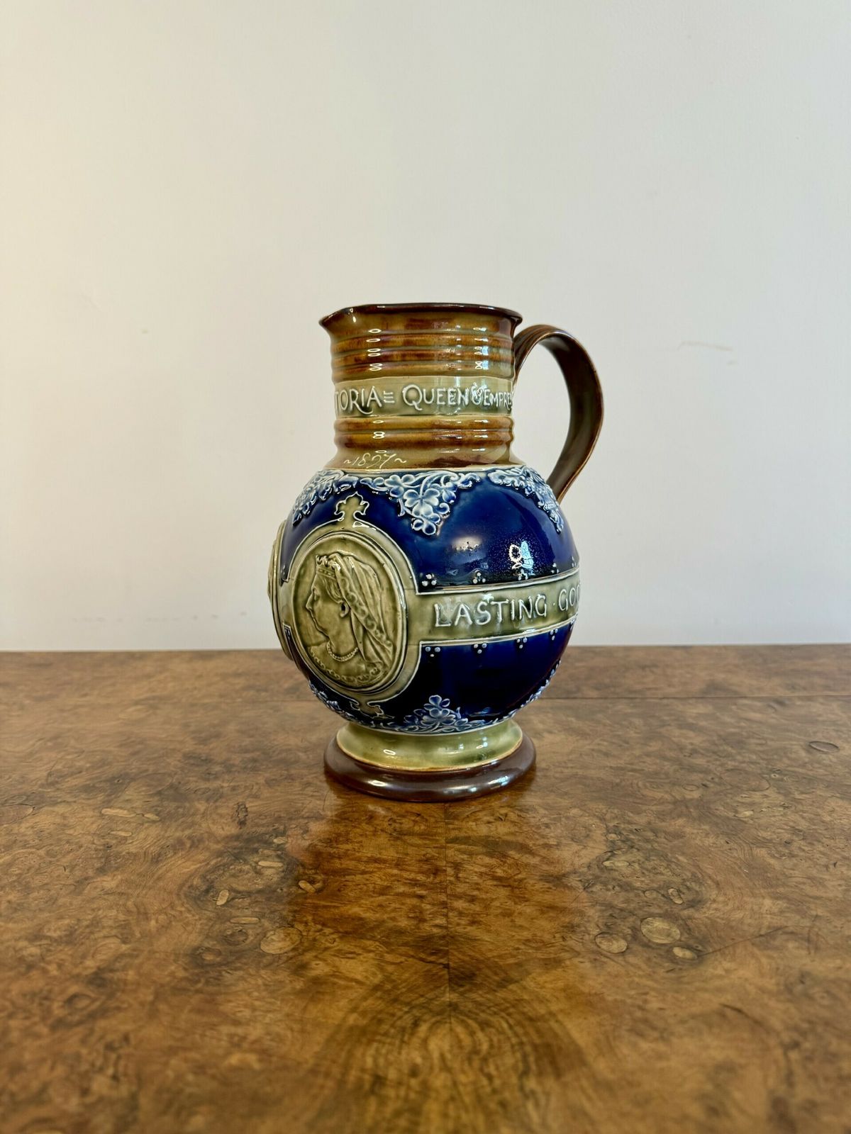 Quality Antique Doulton Lambeth Queen Victoria Jubilee Jug photo vinterior