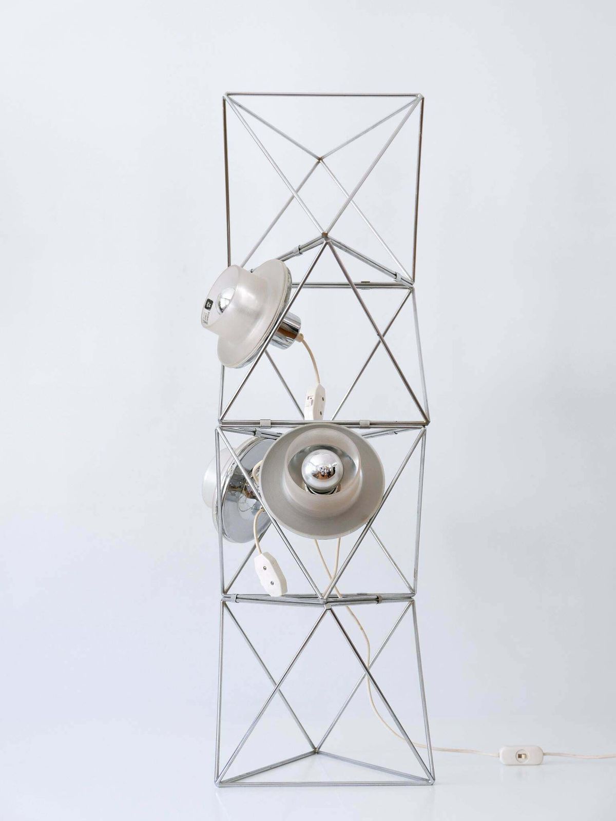 photo vinterior Rare Sculptural 'Poliedra' Floor Lamp By Felice Ragazzo For Guzzini Italy 1970s